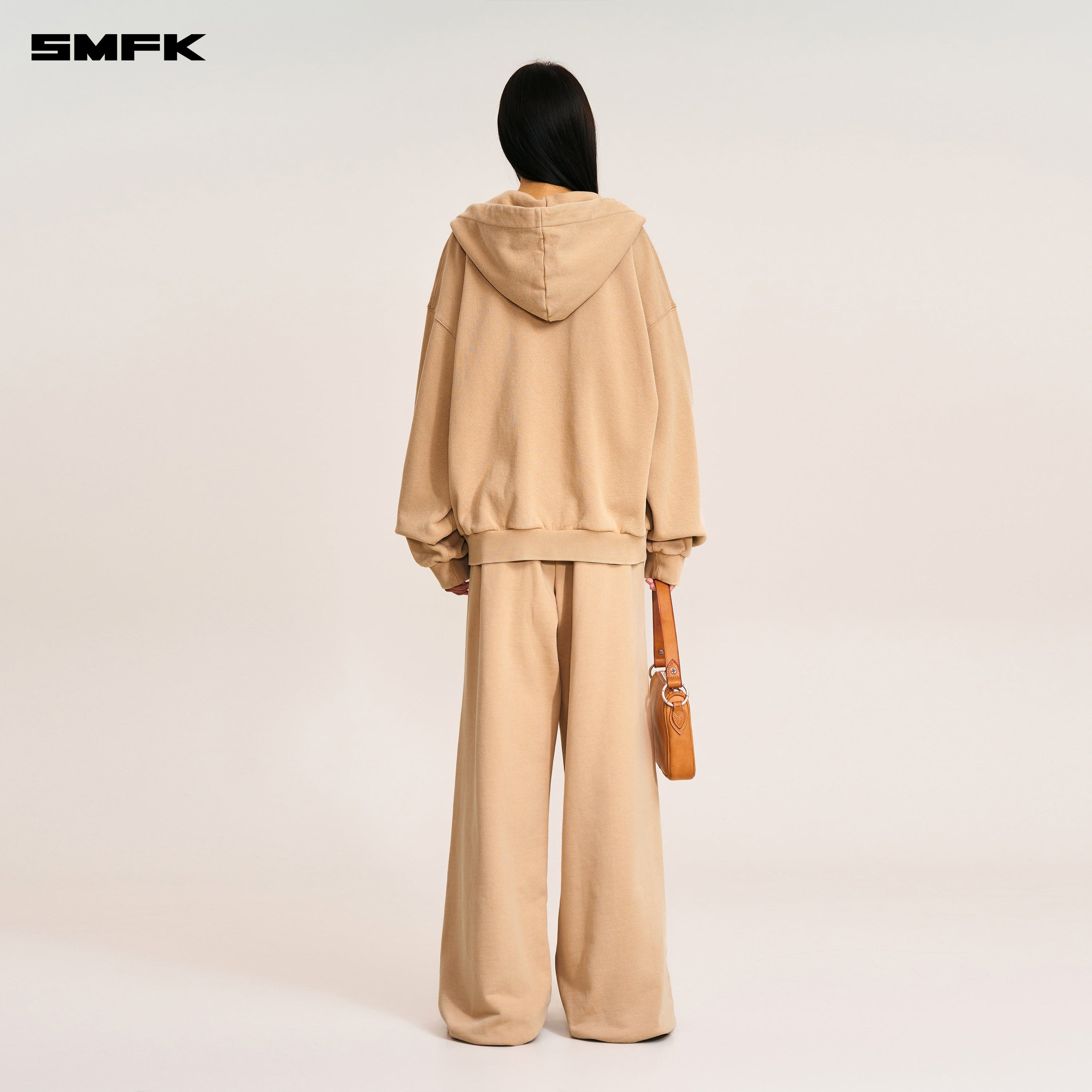 COMPASS MODE TOWER LOOSE SPORTS PANTS SAND