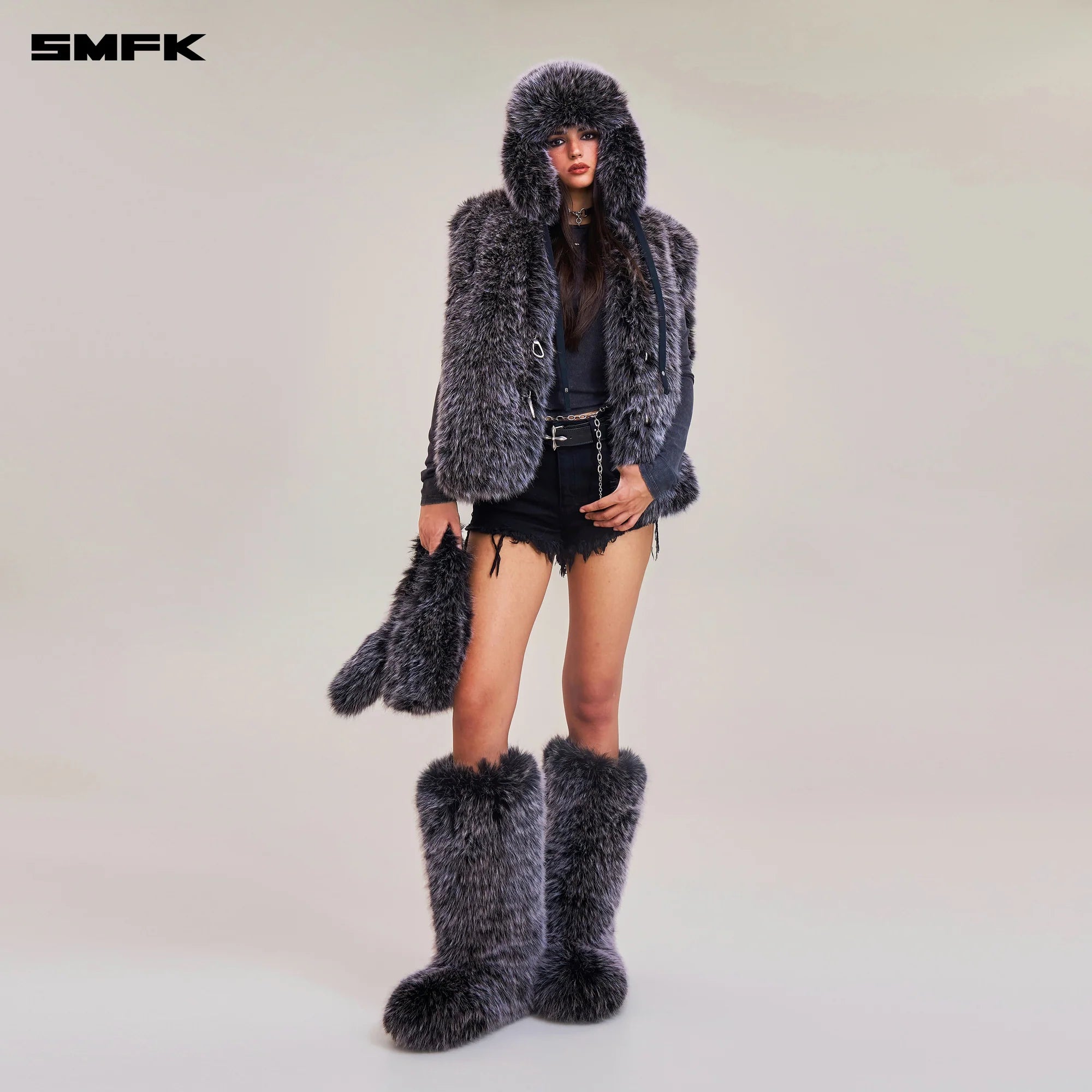 COMPASS MODE FURRY HUGE TANK SILVER FOX