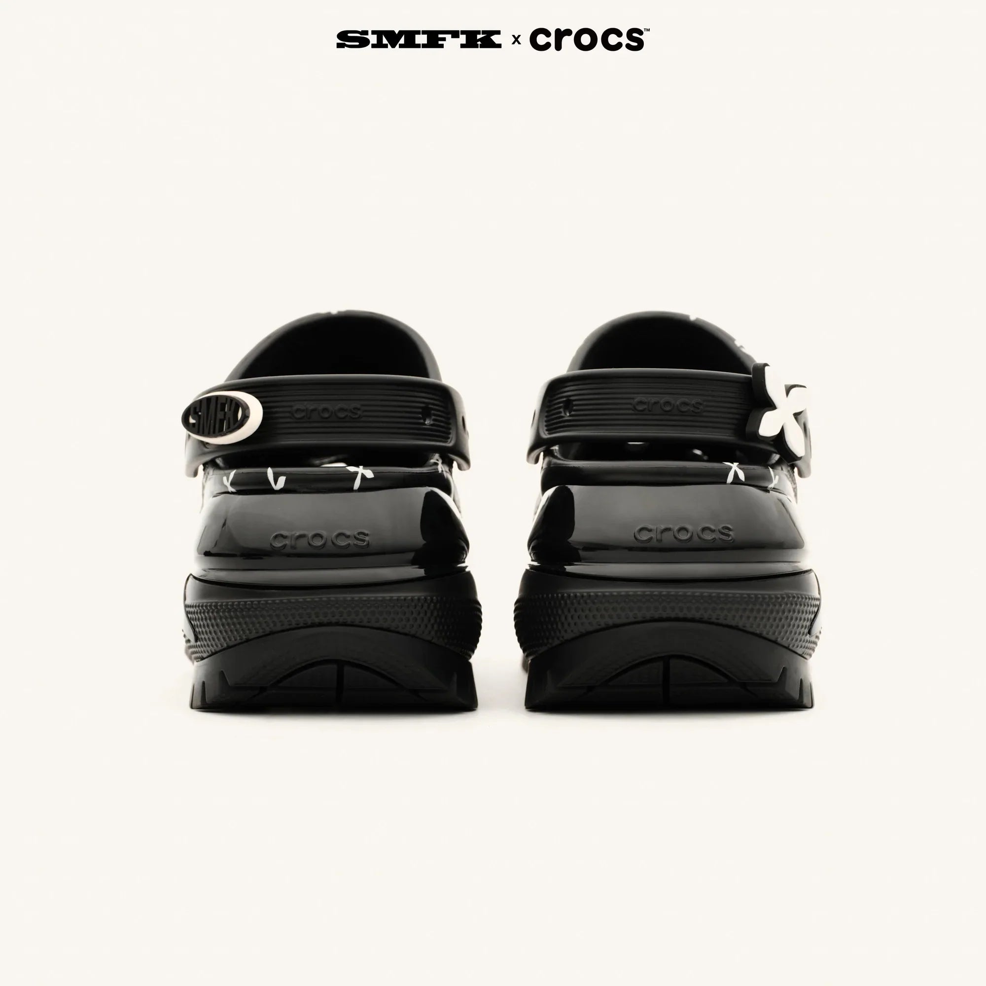 SMFK X CROCS BLACK COMPASS CLOG UNISEX