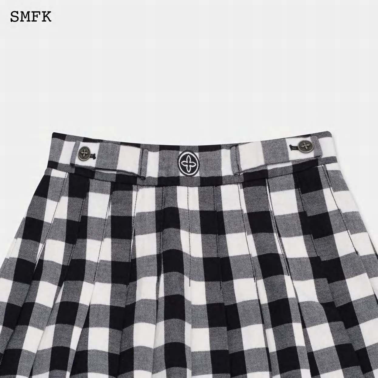 【PRE ORDER】SMFK GRASSLAND BLACK AND WHITE PRAIRIE PLAID PLEATED SKIRT US004BWC