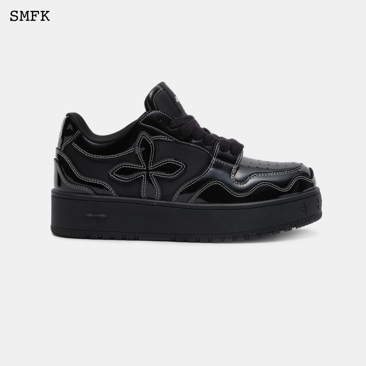 SMFK COMPASS BLACK BALLOON SKATE SHOES S0016B+