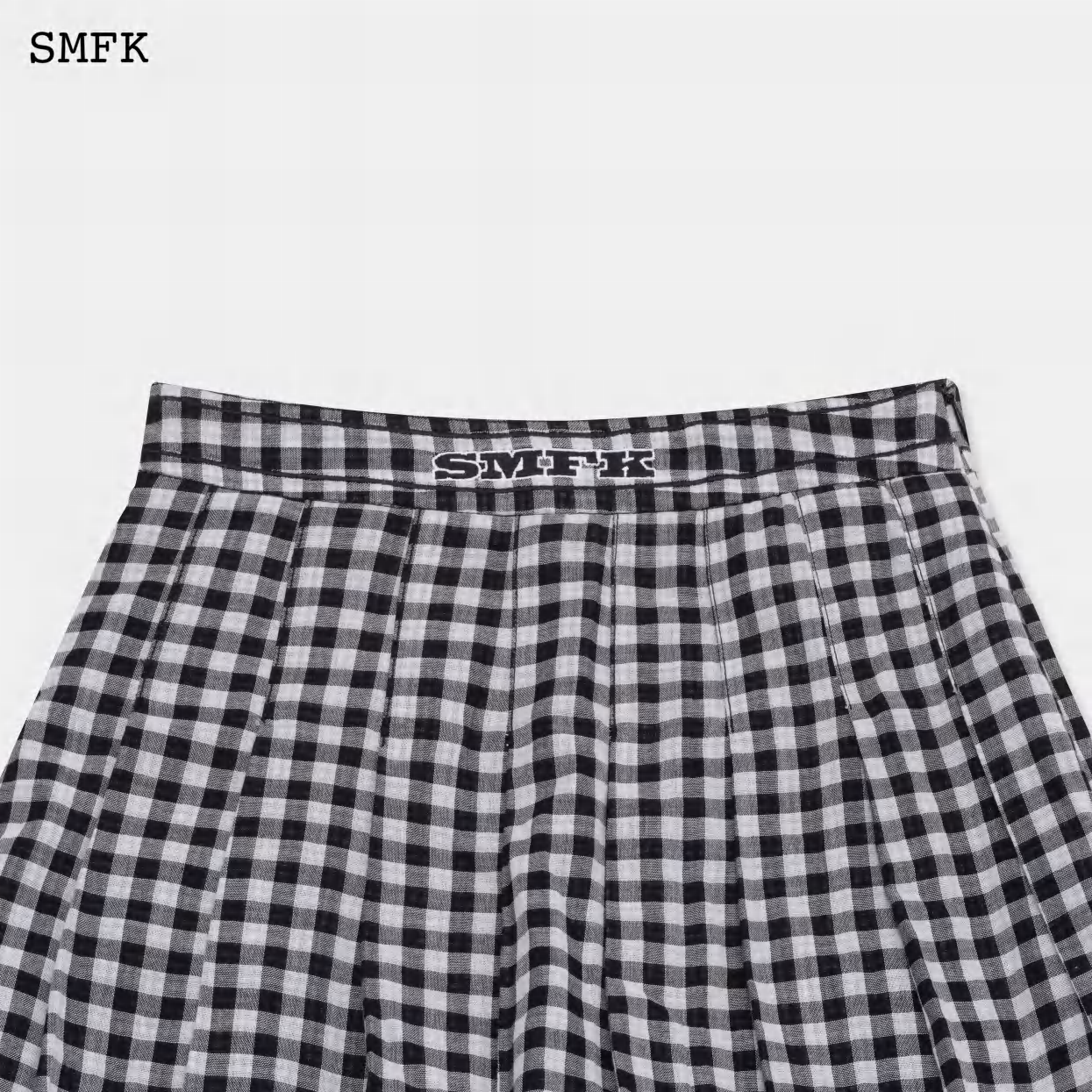 【PRE ORDER】SMFK COMPASS VINTAGE COLLEGE PLEATED BLACK AND WHITE CHECK SKIRT DS001BWC