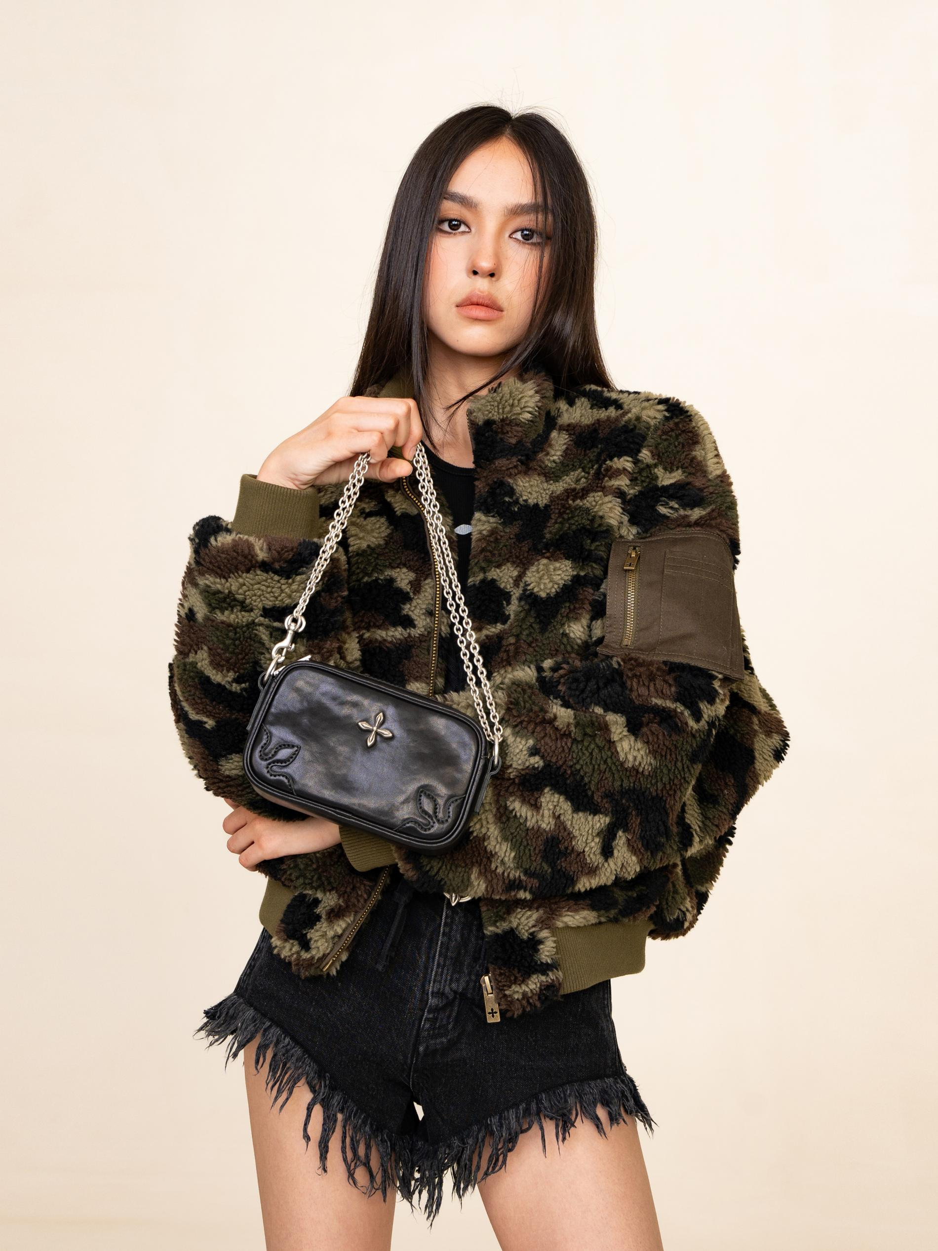 SMFK COMPASS EXPLORER CHAIN BAG B0001B1