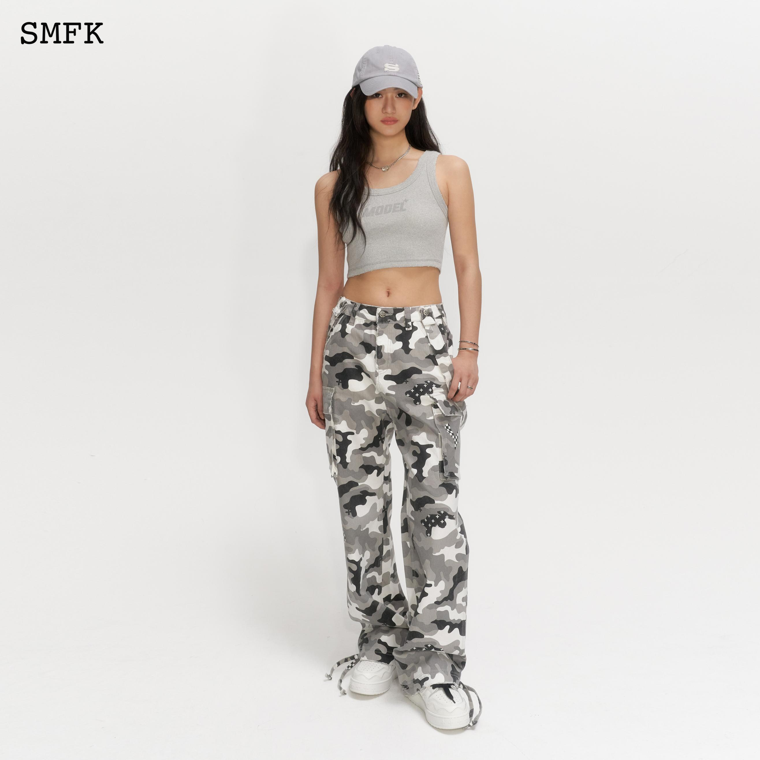 SMFK WILD WORLD BLACK-AND-WHITE GARDEN CAMO OVERALLS UP012BCM