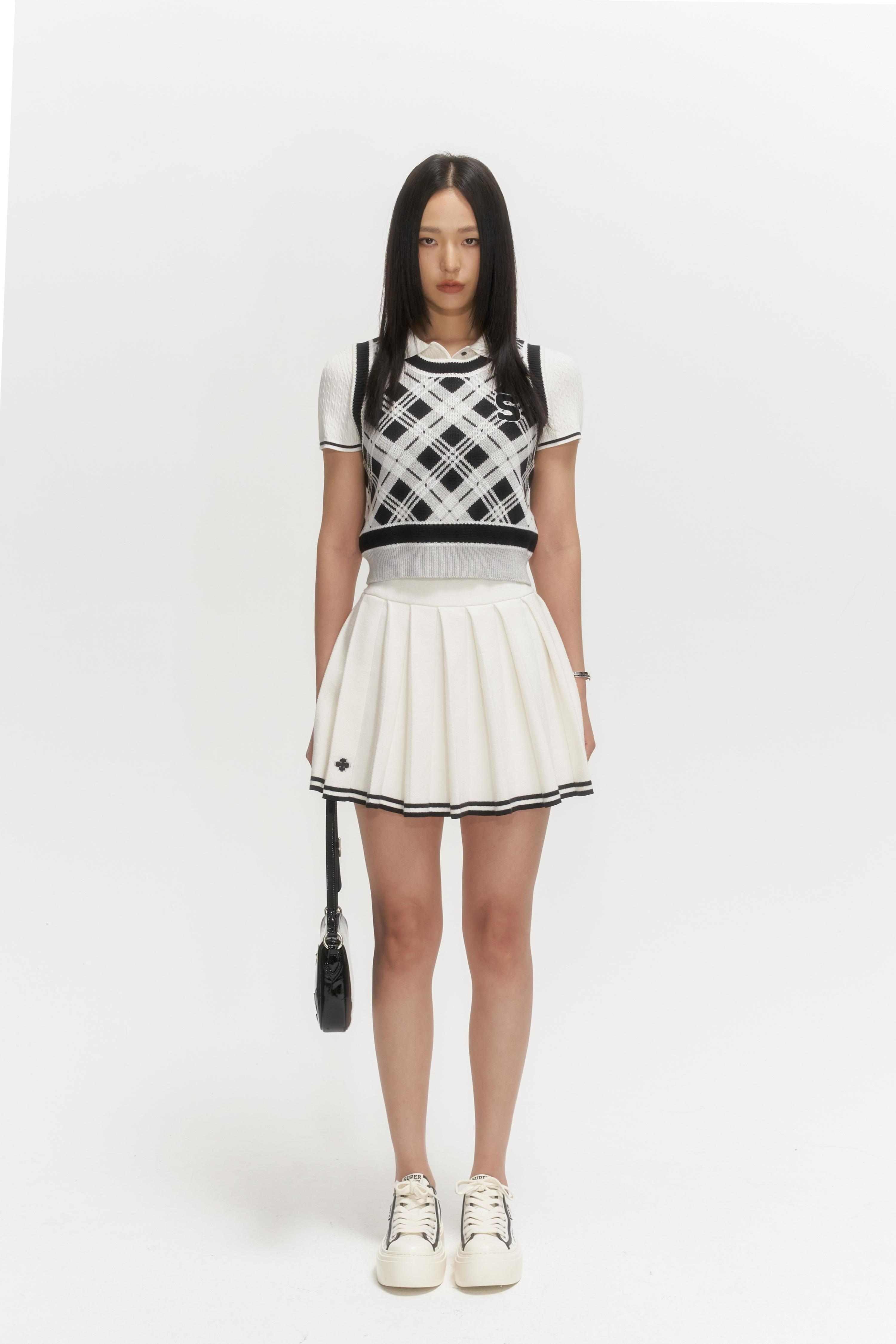 【PRE ORDER】COMPASS KNITTED WAISTCOAT/BLACK AND WHITE TWILL UTK14BWC