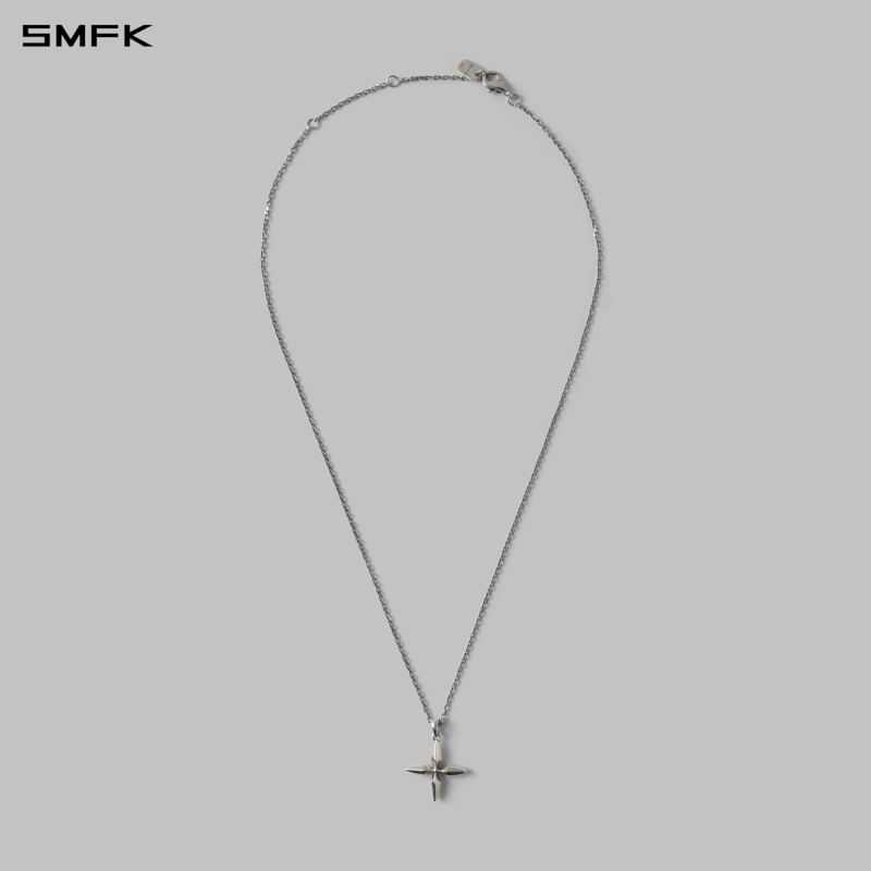 STERLING SILVER PENDANT NECKLACE