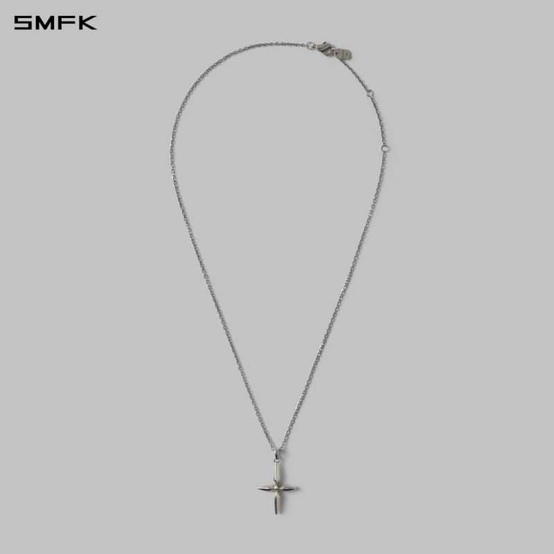 STERLING SILVER PENDANT NECKLACE
