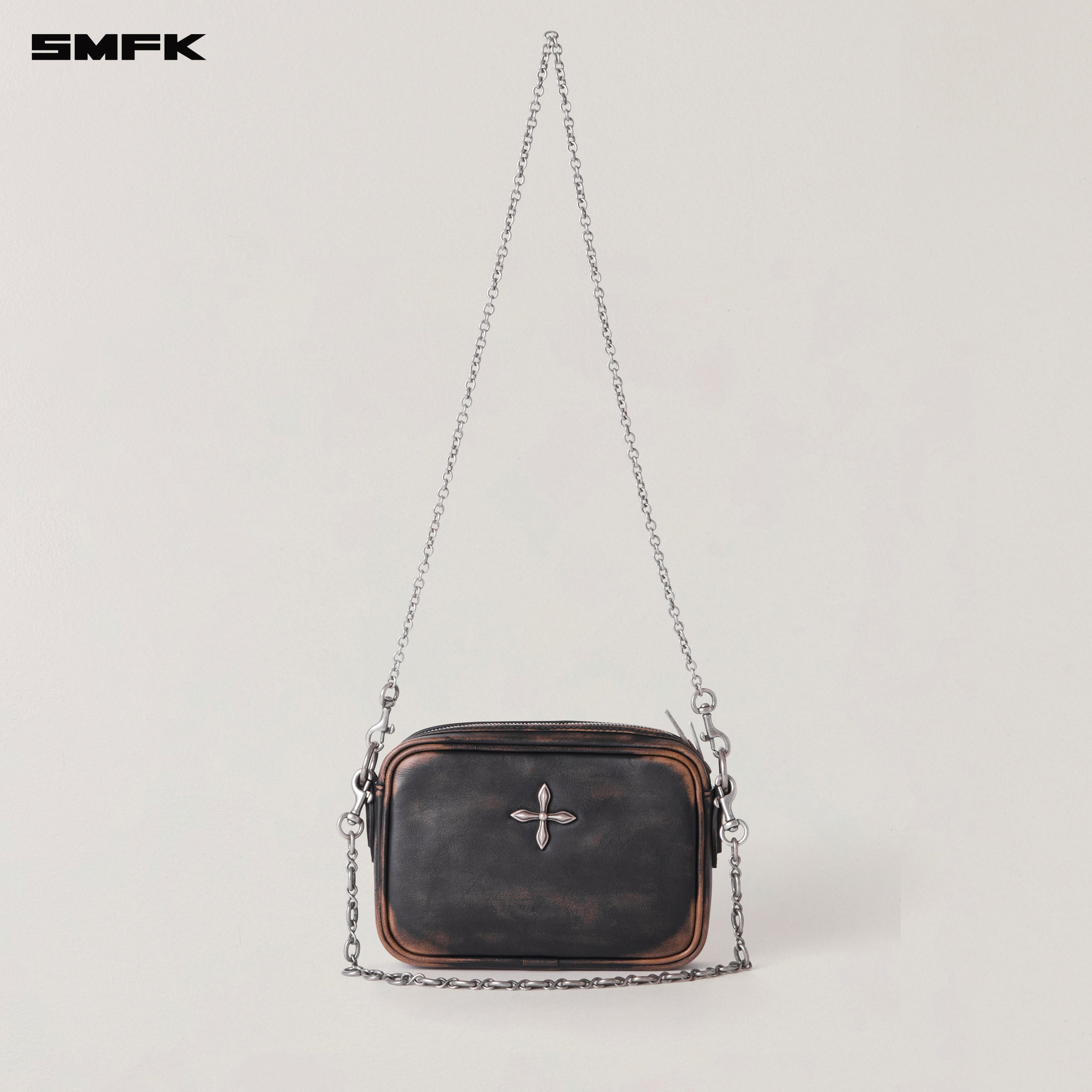COMPASS BADGE PATINA LEATHER CHAIN BAG/SMALL WILD BLACK PATINA