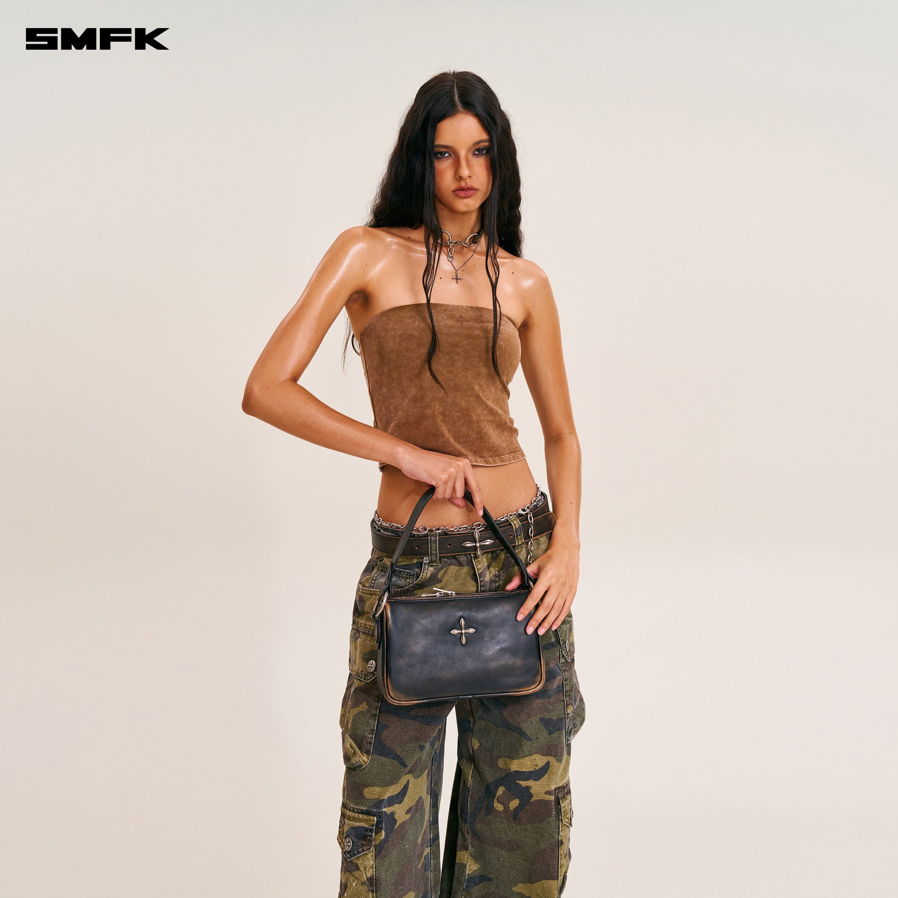 COMPASS BADGE  HANDCRAFT PATINA LEATHER SHOULDER/MEDIUM WILD BLACK PATINA