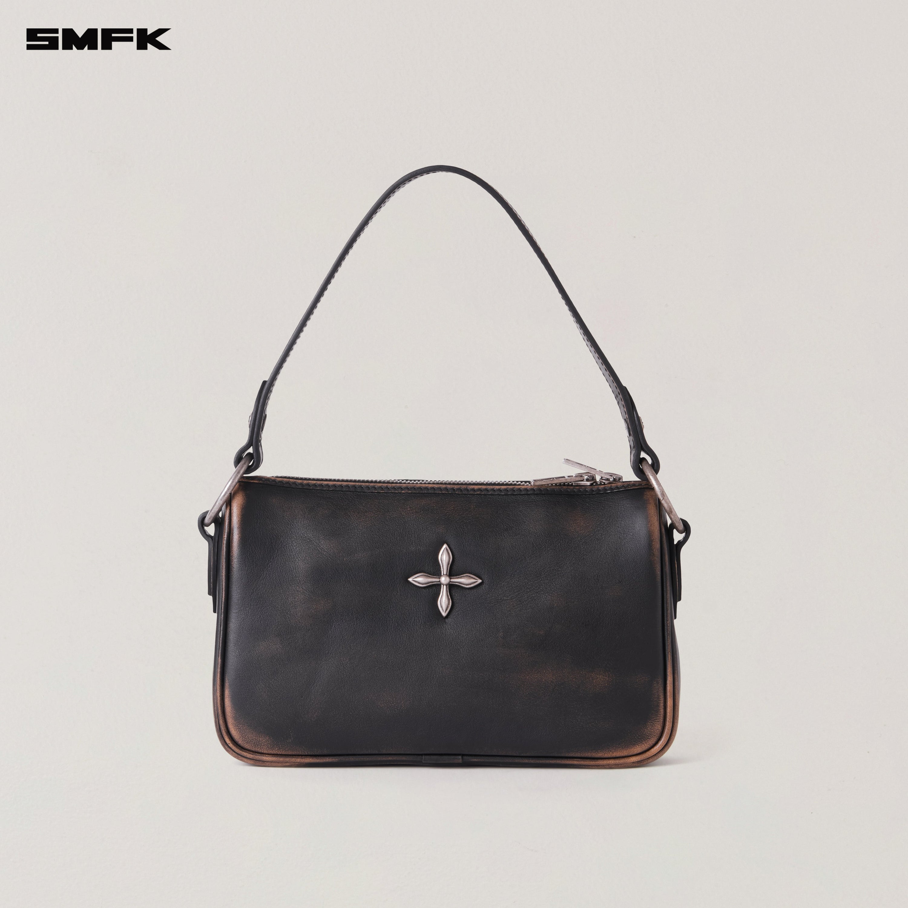 COMPASS BADGE  HANDCRAFT PATINA LEATHER SHOULDER/MEDIUM WILD BLACK PATINA