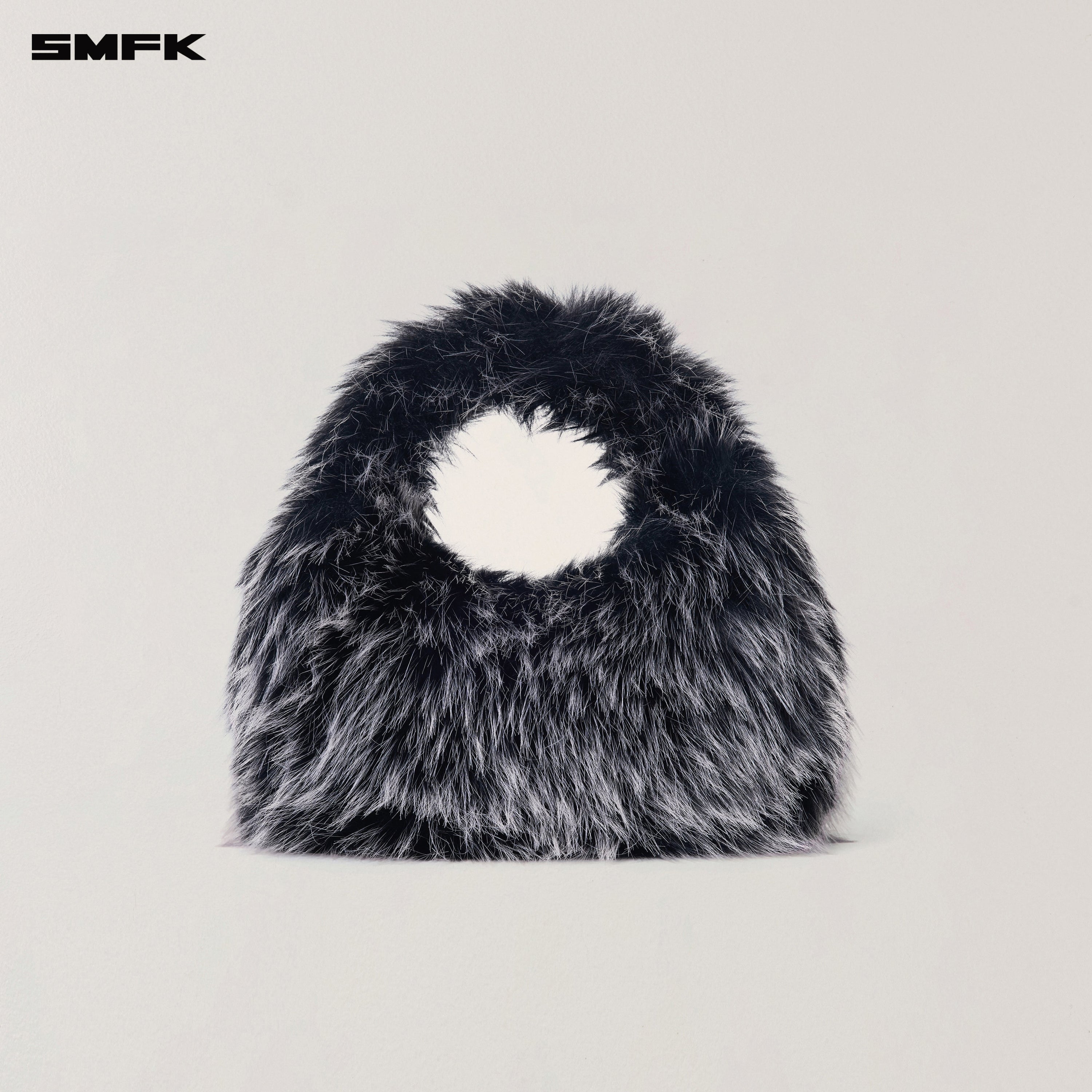 COMPASS COBBLE FURRY BAG/SMALL SILVER FOX