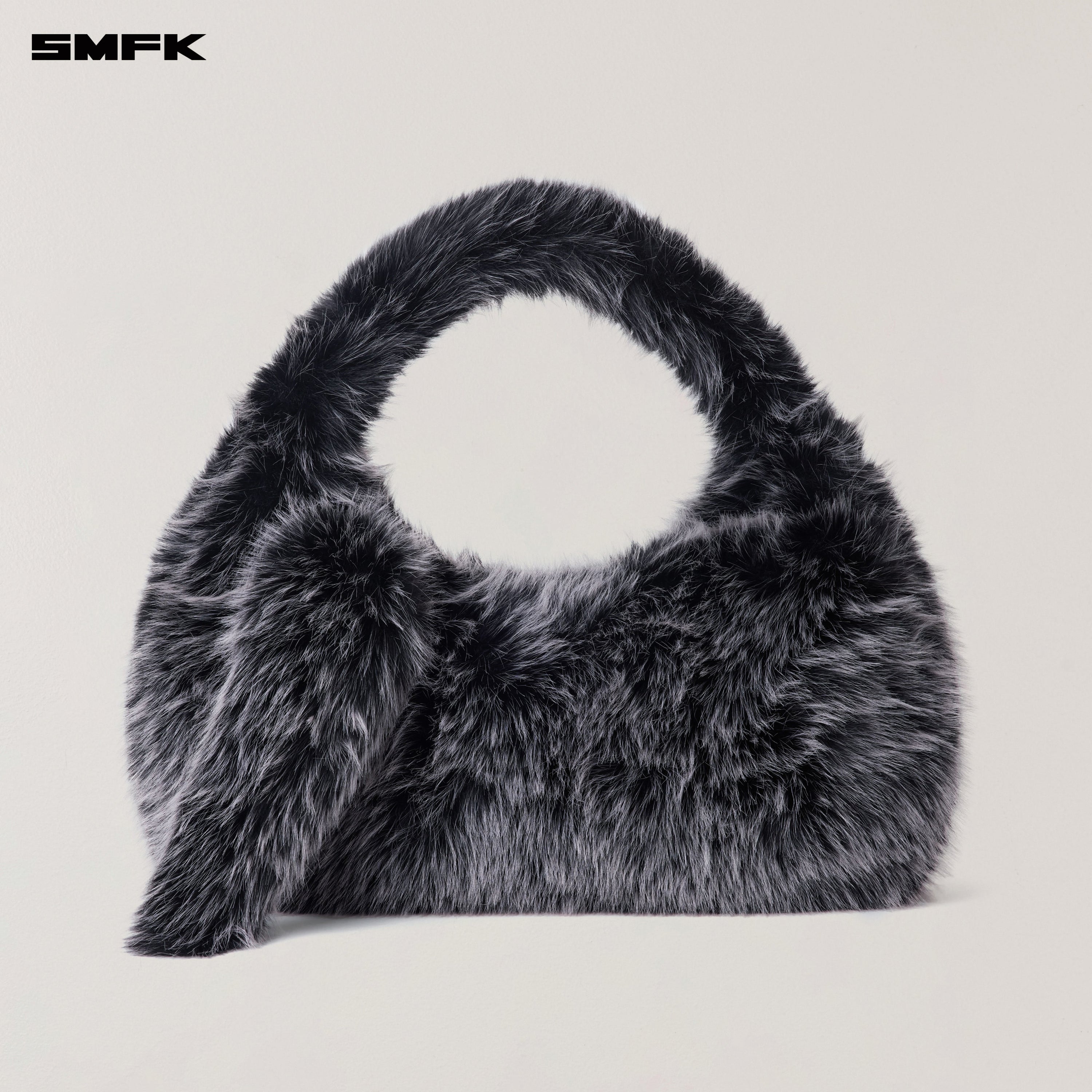 COMPASS COBBLE FURRY BAG/LARGE SILVER FOX