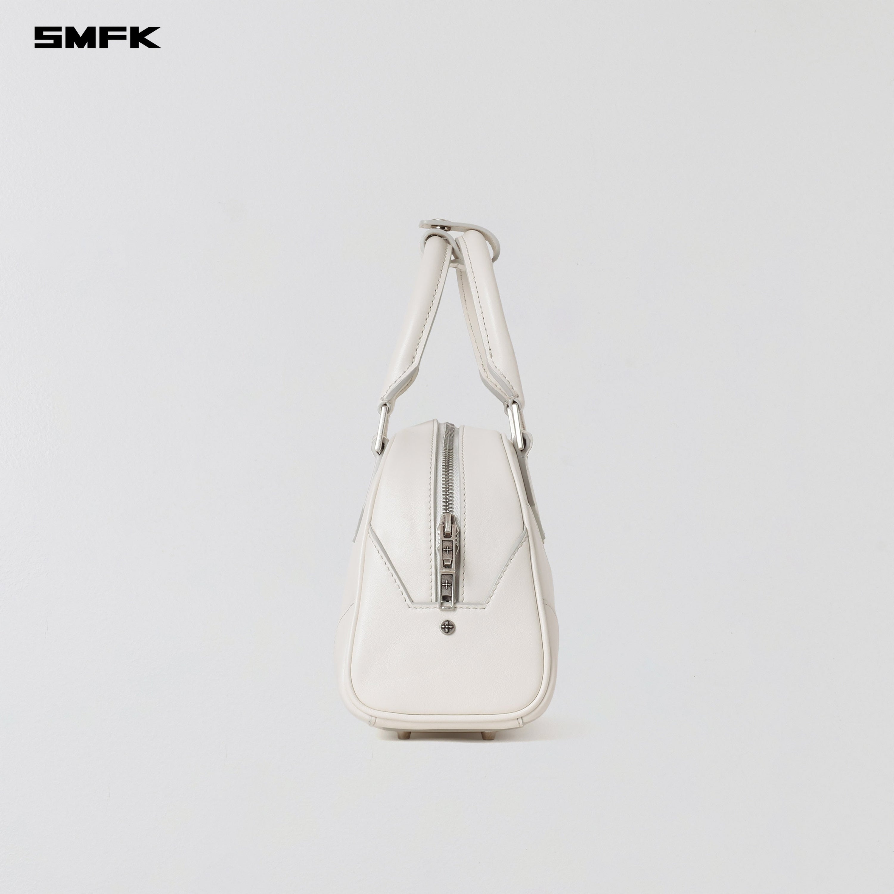 MIRAGE TRAPE BAG/MID CLOUD WHITE