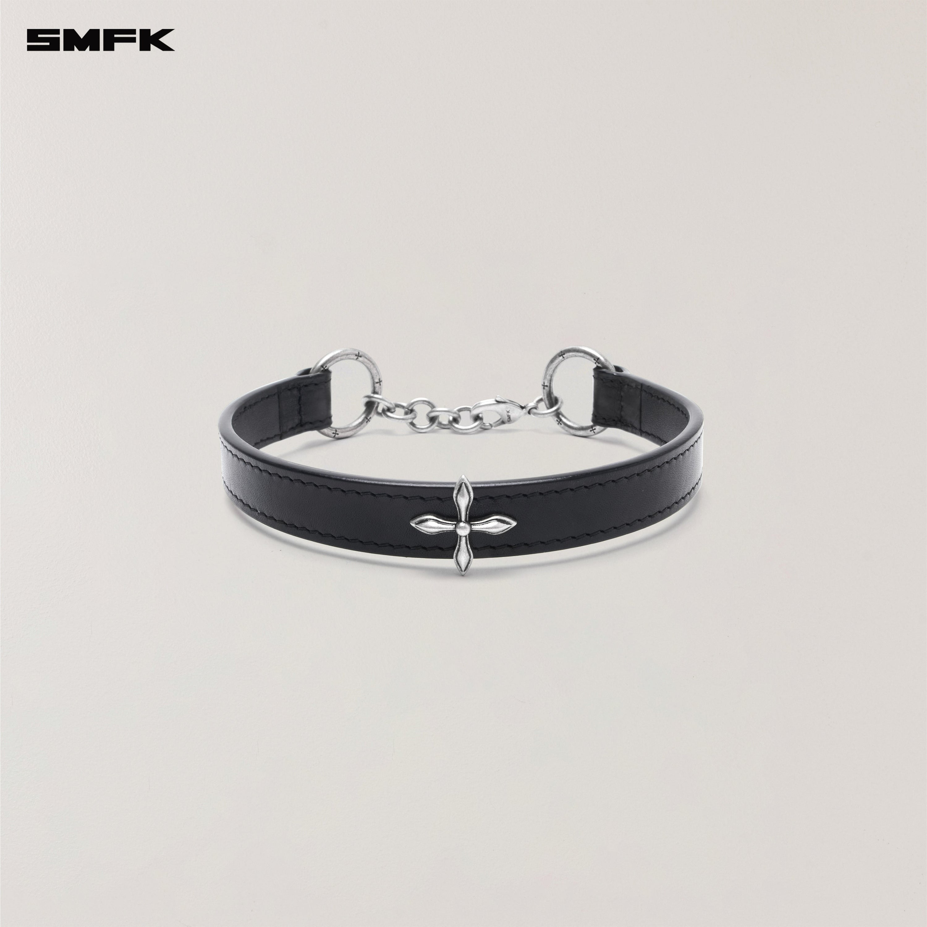 COMPASS RIVET HANDCRAFT HORSE LEATHER CHOCKER/M WILD BLACK