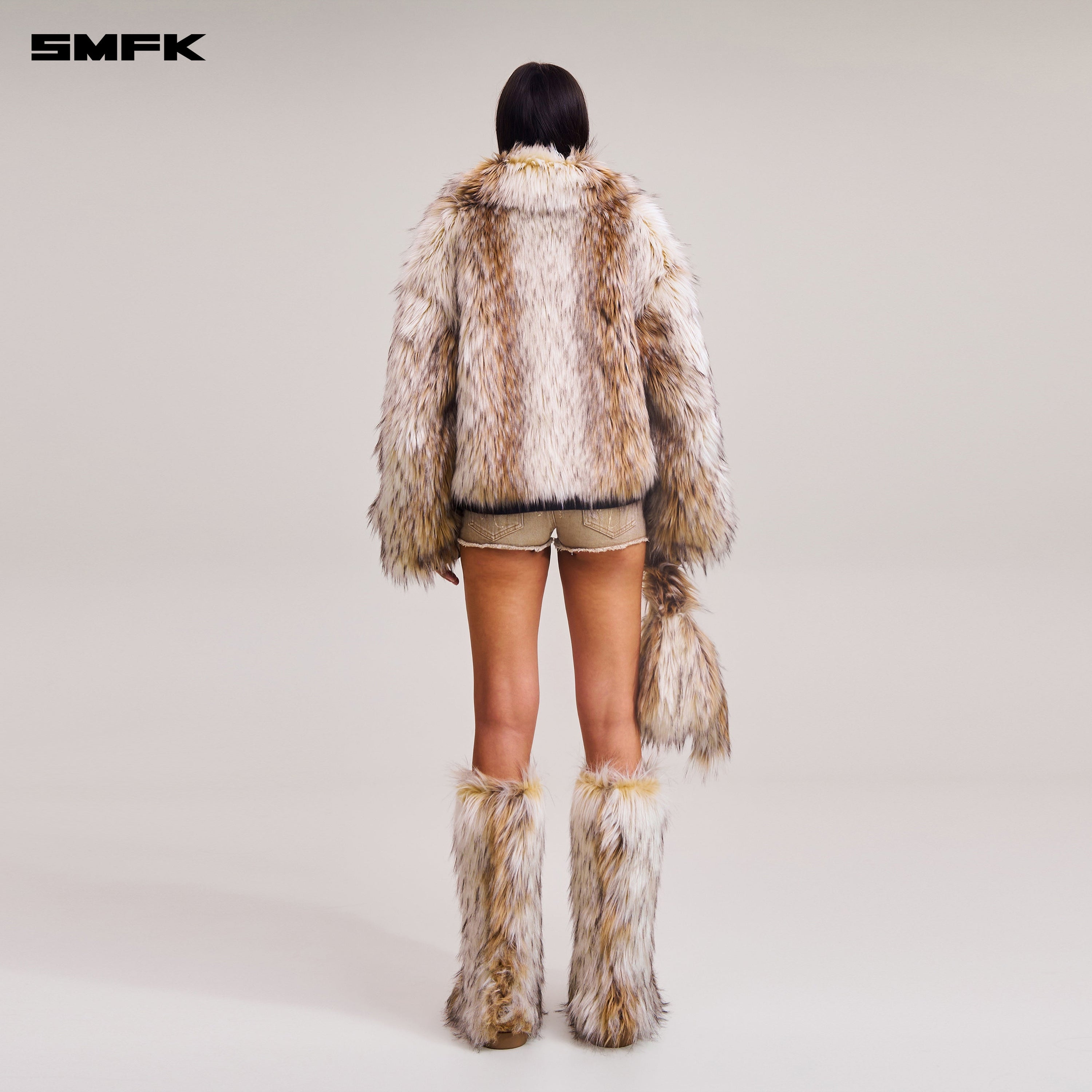 COMPASS MODE WASTELAND ARENA FURRY JACKET ARCTIC WOLF WHITE