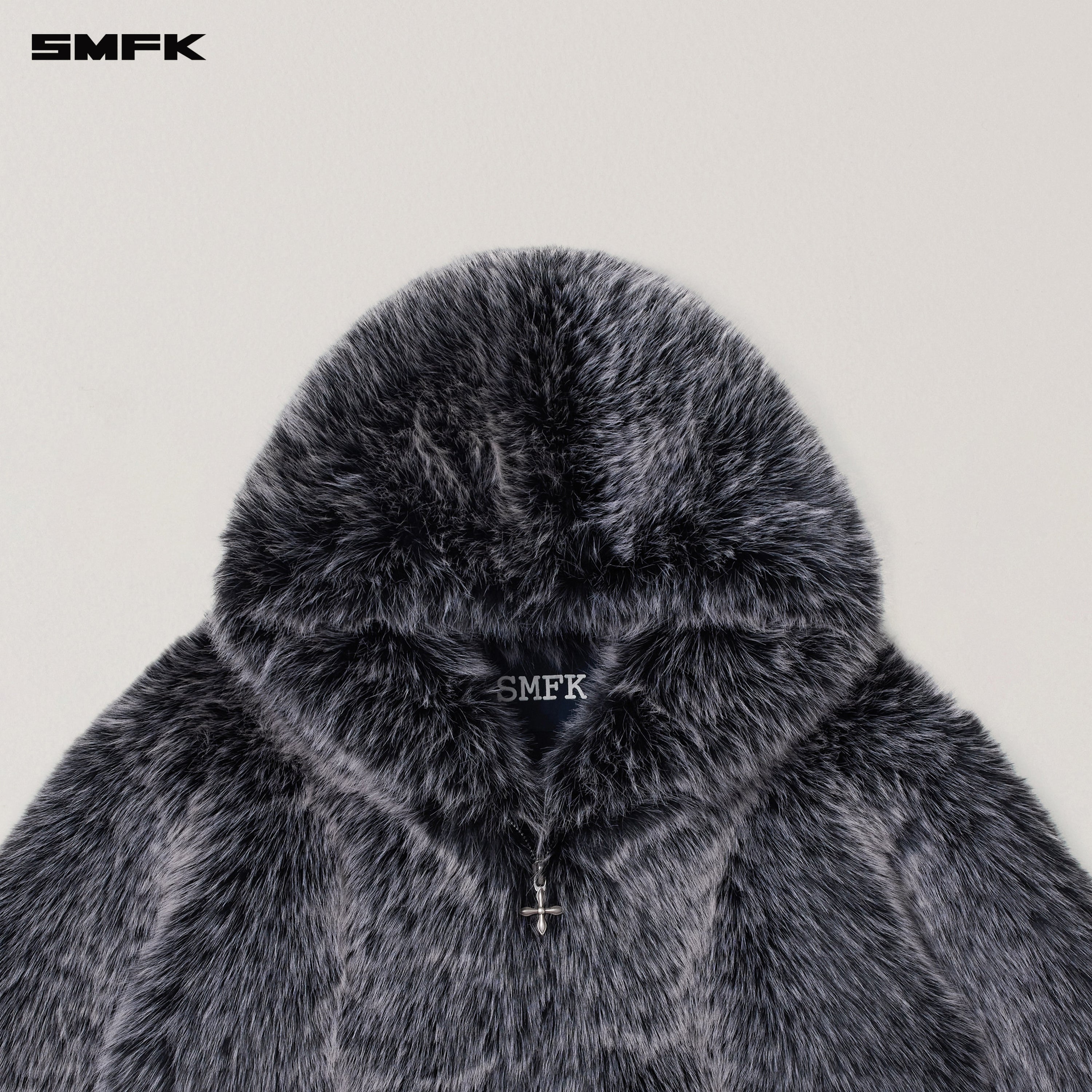 COMPASS MODE WASTELAND FURRY LOOSE HOODIE SILVER FOX