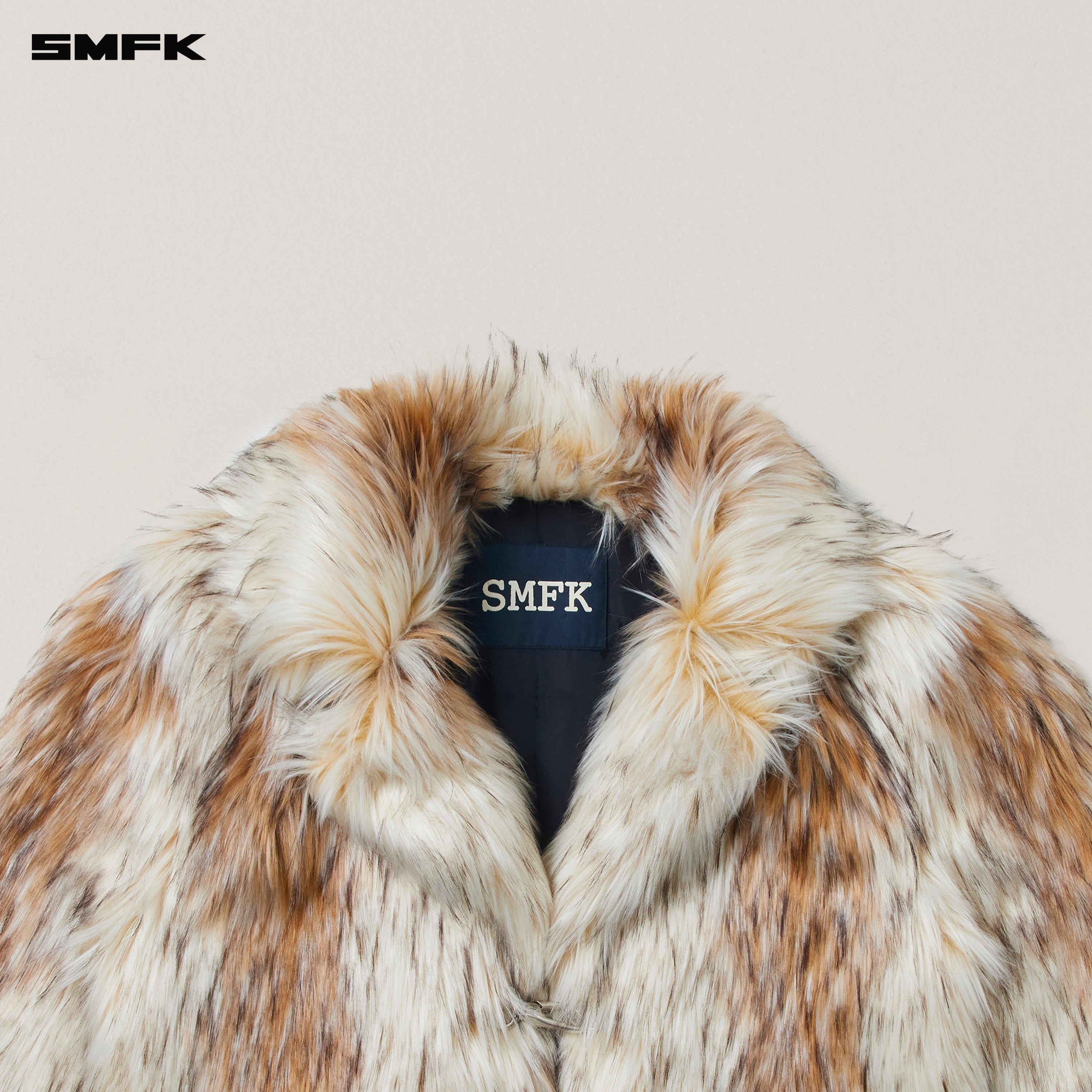 COMPASS MODE WASTELAND FURRY HUNTING COAT/SHORT ARCTIC WOLF WHITE