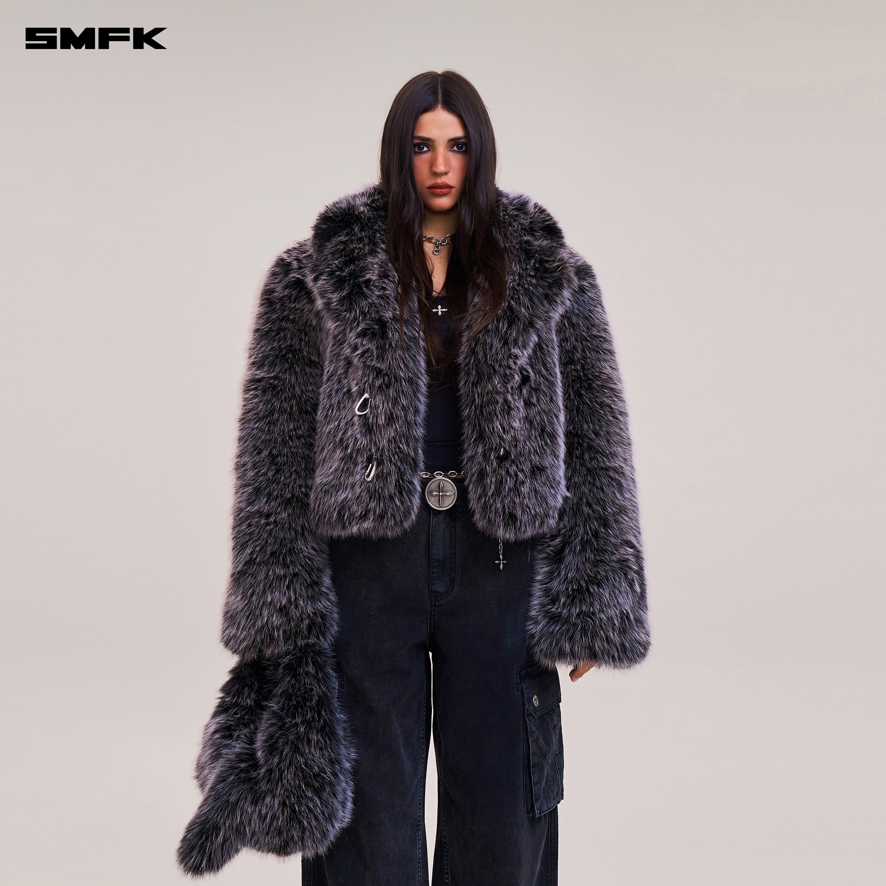 COMPASS MODE WASTELAND FURRY HUNTING COAT/SHORT SILVER FOX