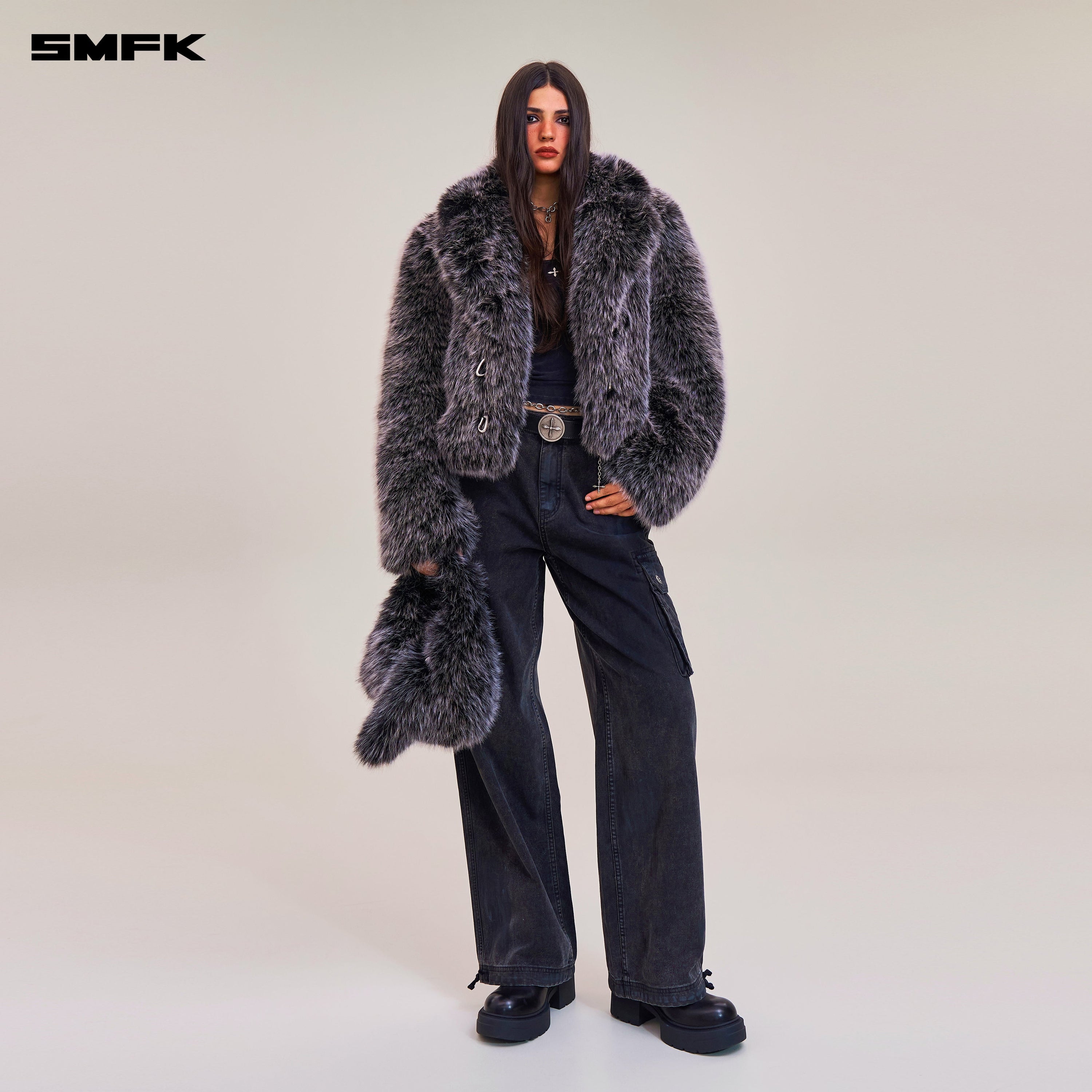 COMPASS MODE WASTELAND FURRY HUNTING COAT/SHORT SILVER FOX