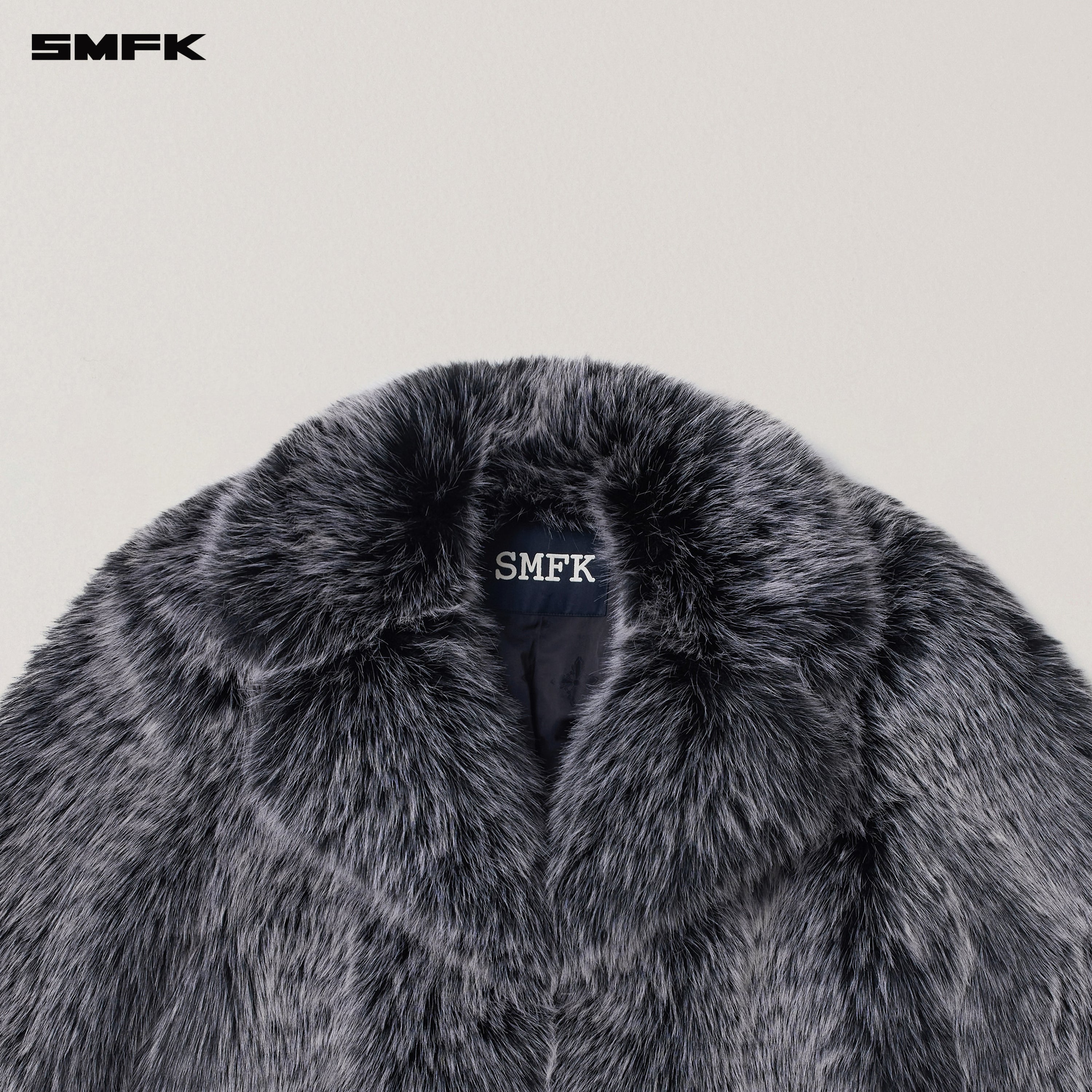 COMPASS MODE WASTELAND FURRY HUNTING COAT/SHORT SILVER FOX