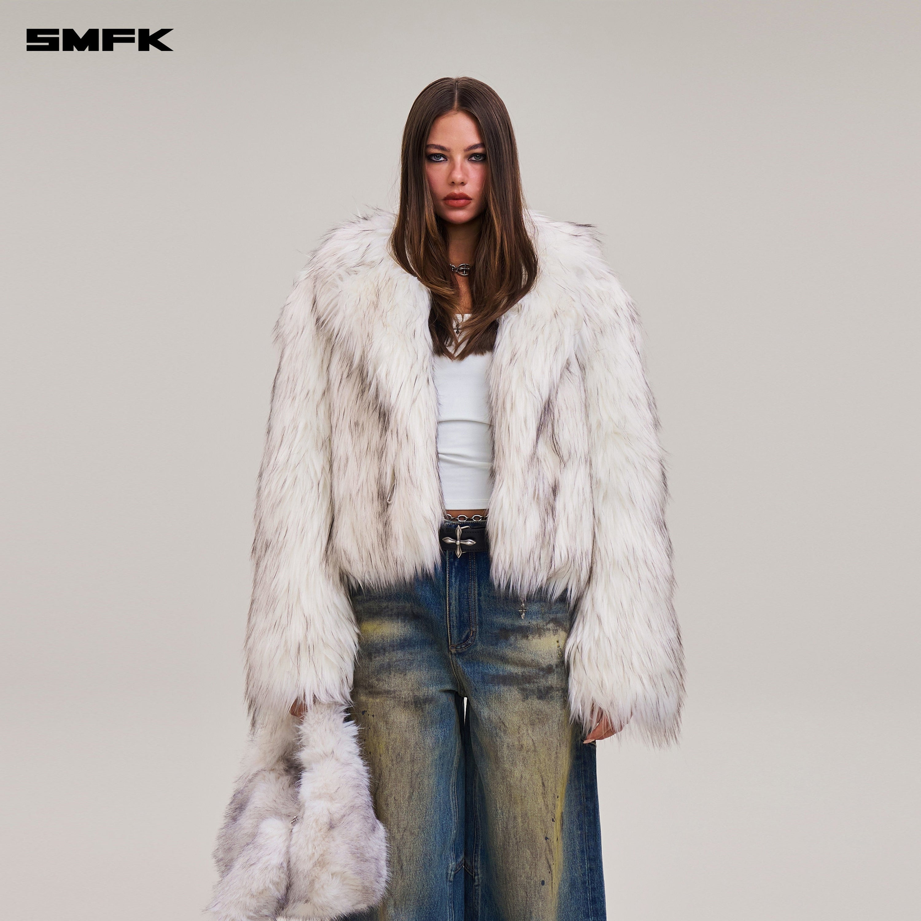 COMPASS MODE WASTELAND FURRY HUNTING COAT/SHORT ARCTIC FOX WHITE