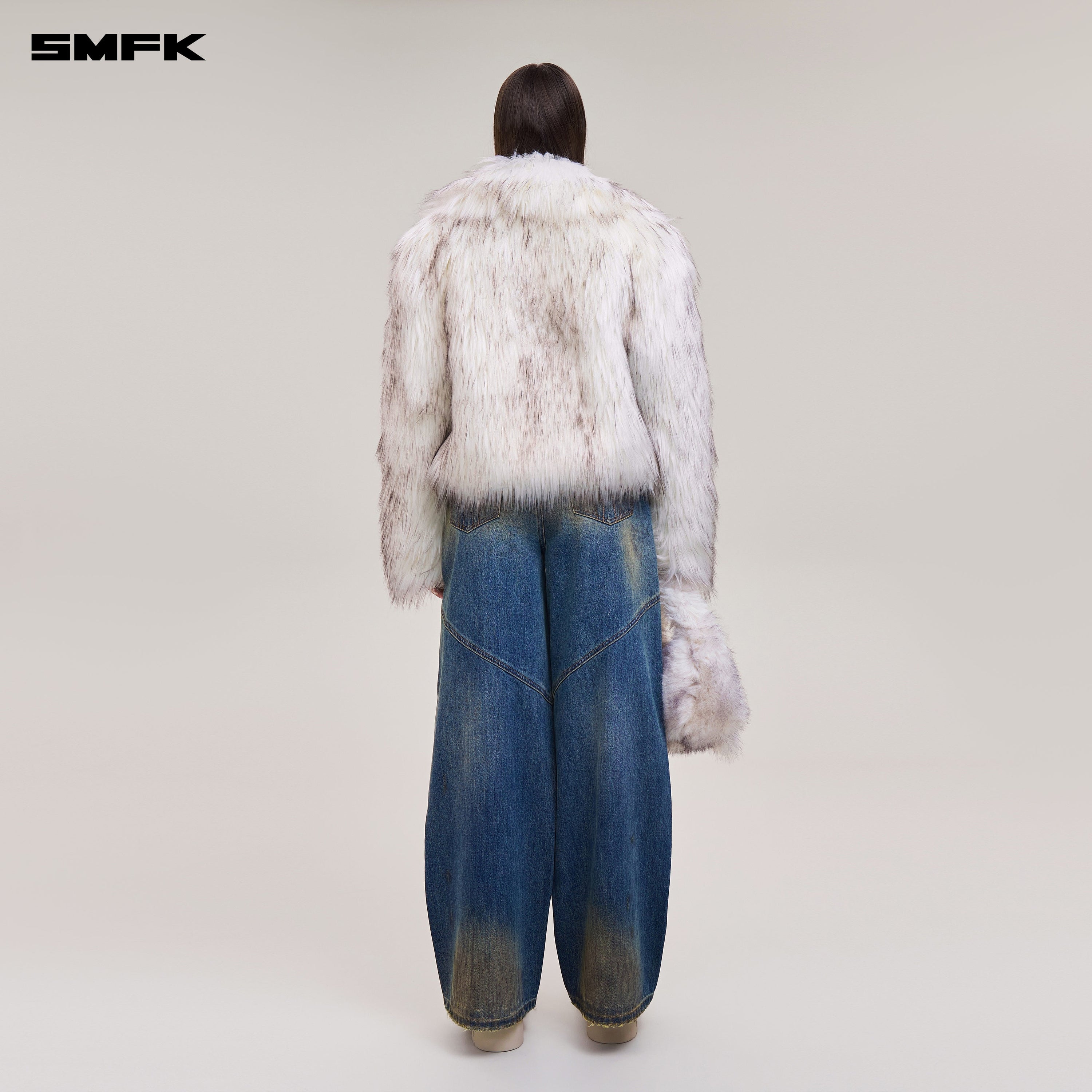 COMPASS MODE WASTELAND FURRY HUNTING COAT/SHORT ARCTIC FOX WHITE