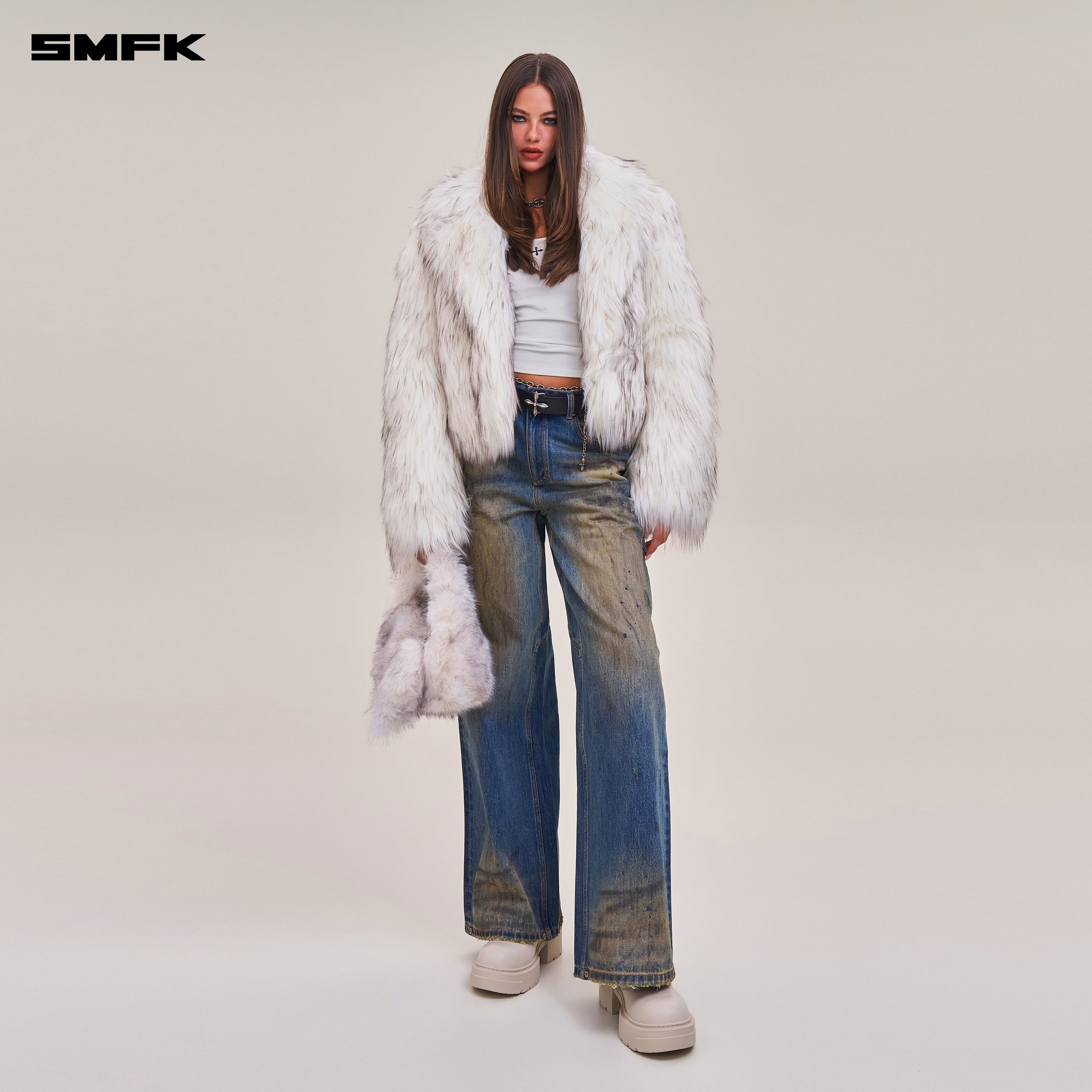 COMPASS MODE WASTELAND FURRY HUNTING COAT/SHORT ARCTIC FOX WHITE