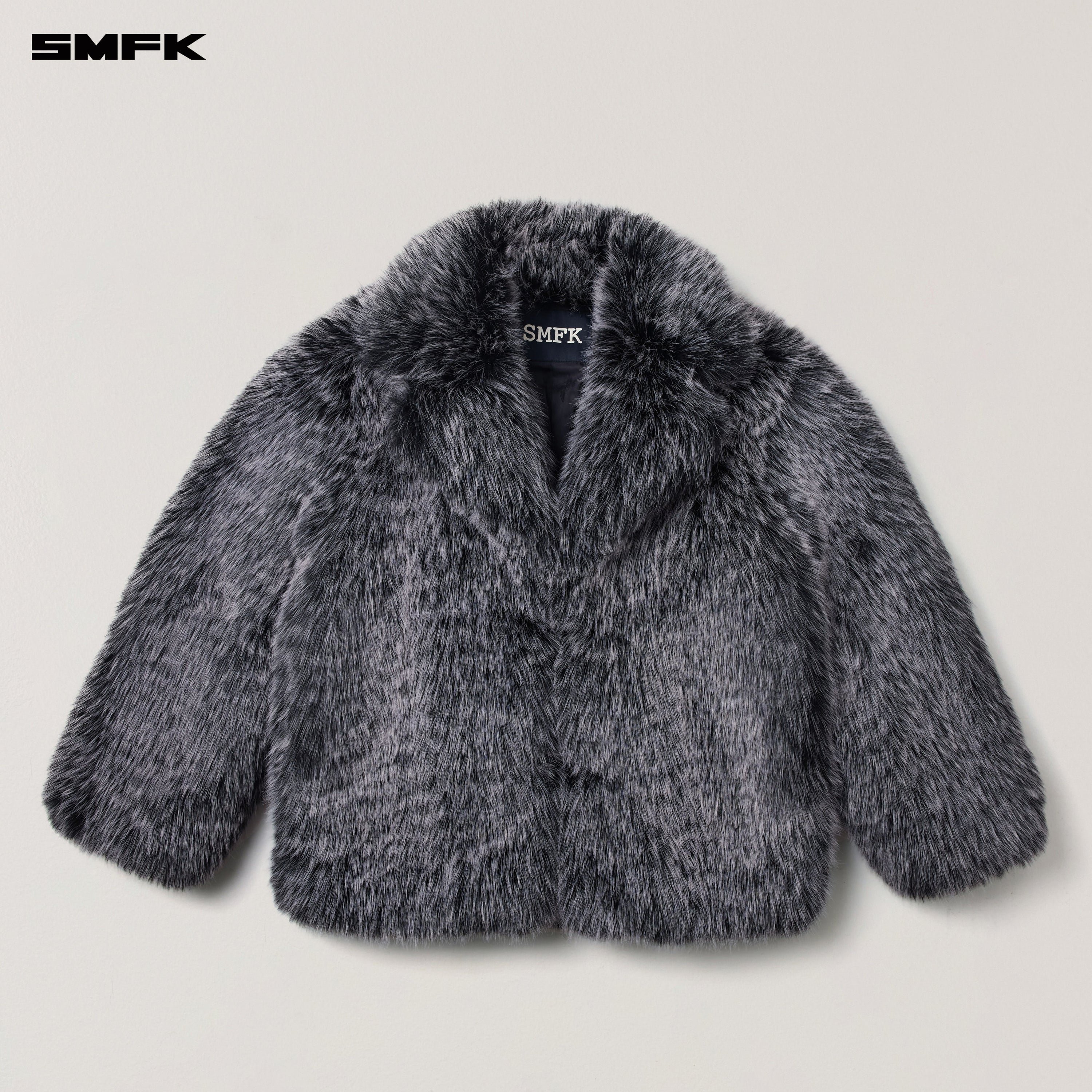 COMPASS MODE WASTELAND FURRY HUNTING COAT SILVER FOX