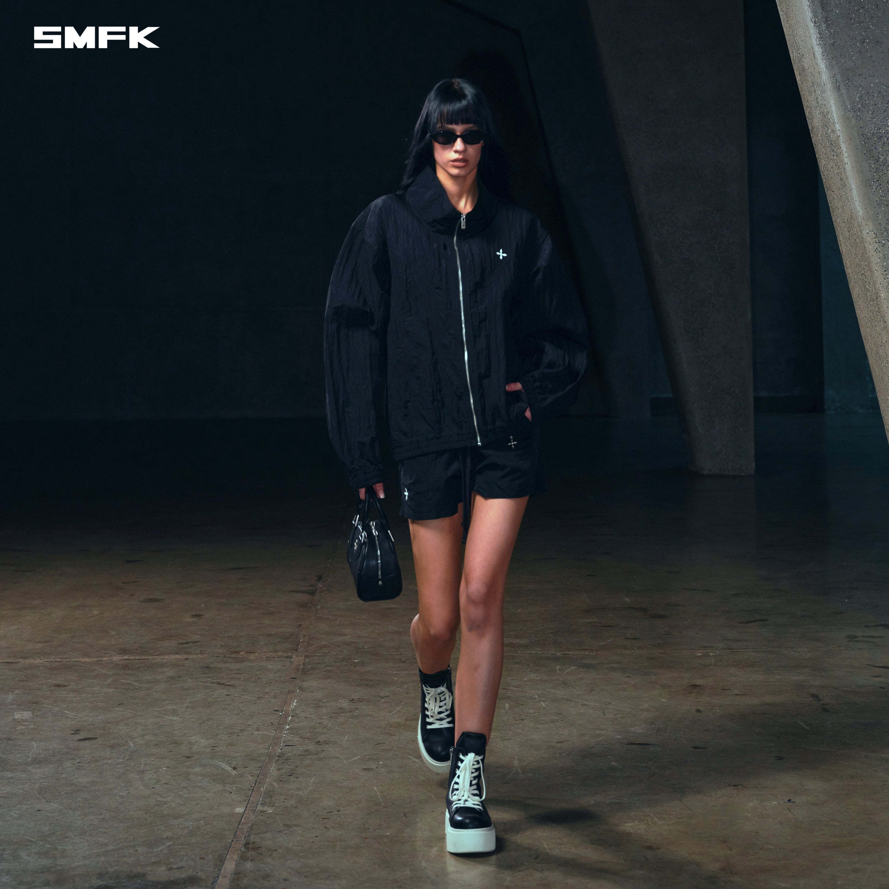 MIRAGE LOOSE HIKE JACKET/NYLON WP LIGHTNING BLACK