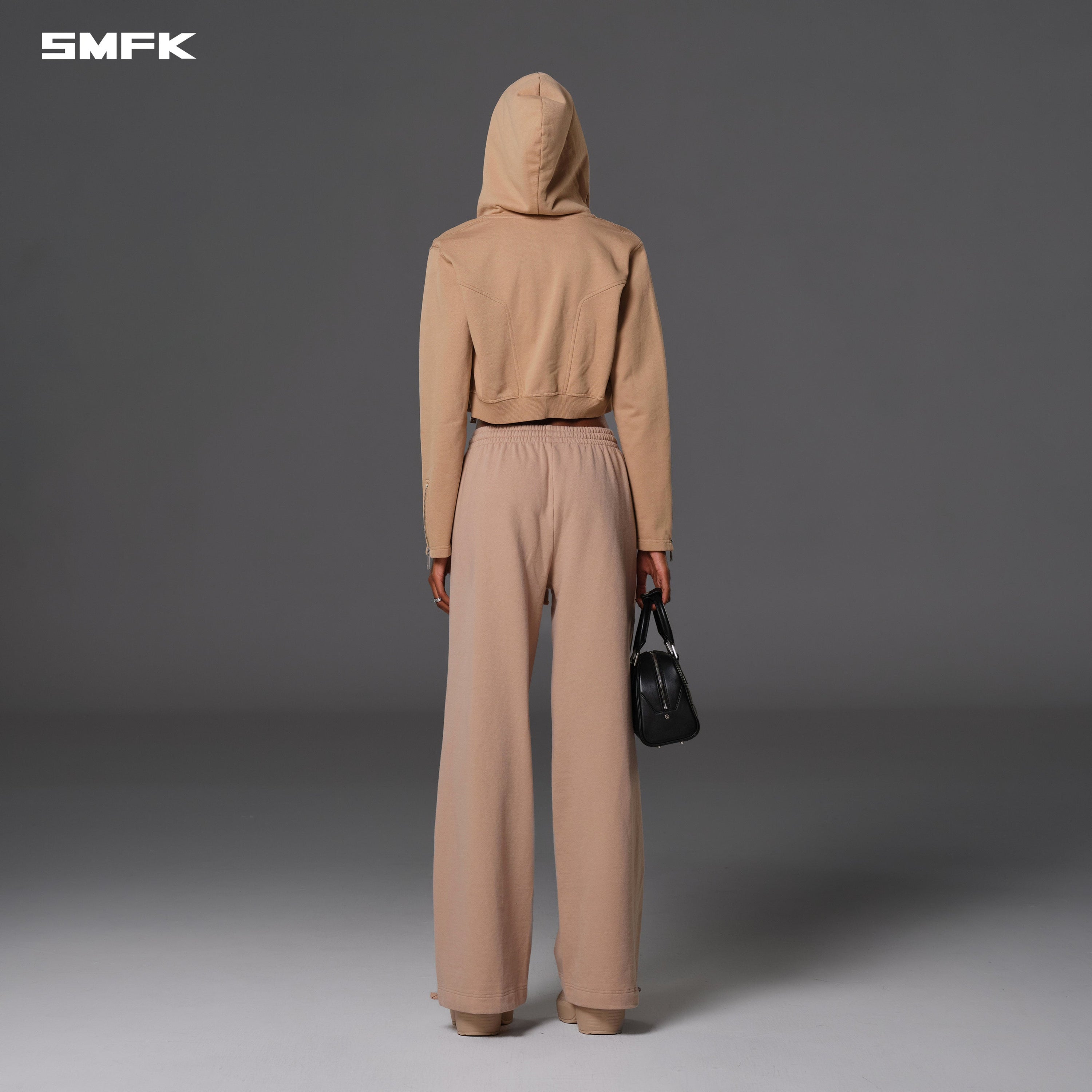 PERMANENT SLIM SHORT HOODIE/COTTON WOOL FRESH SKIN