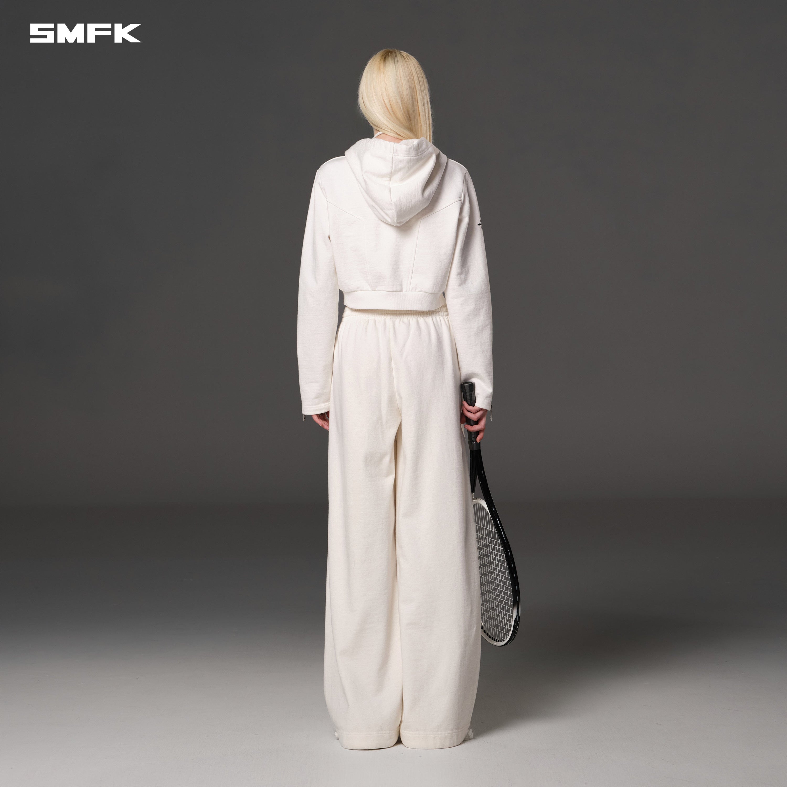 PERMANENT SLIM SHORT HOODIE/COTTON WOOL CLOUD WHITE