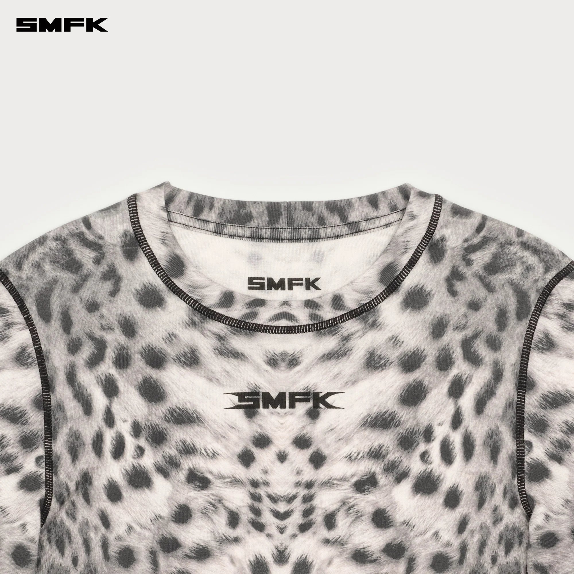 FUTURE MIRAGE CAMOUFLAGE SPORTS TOP LEOPARD