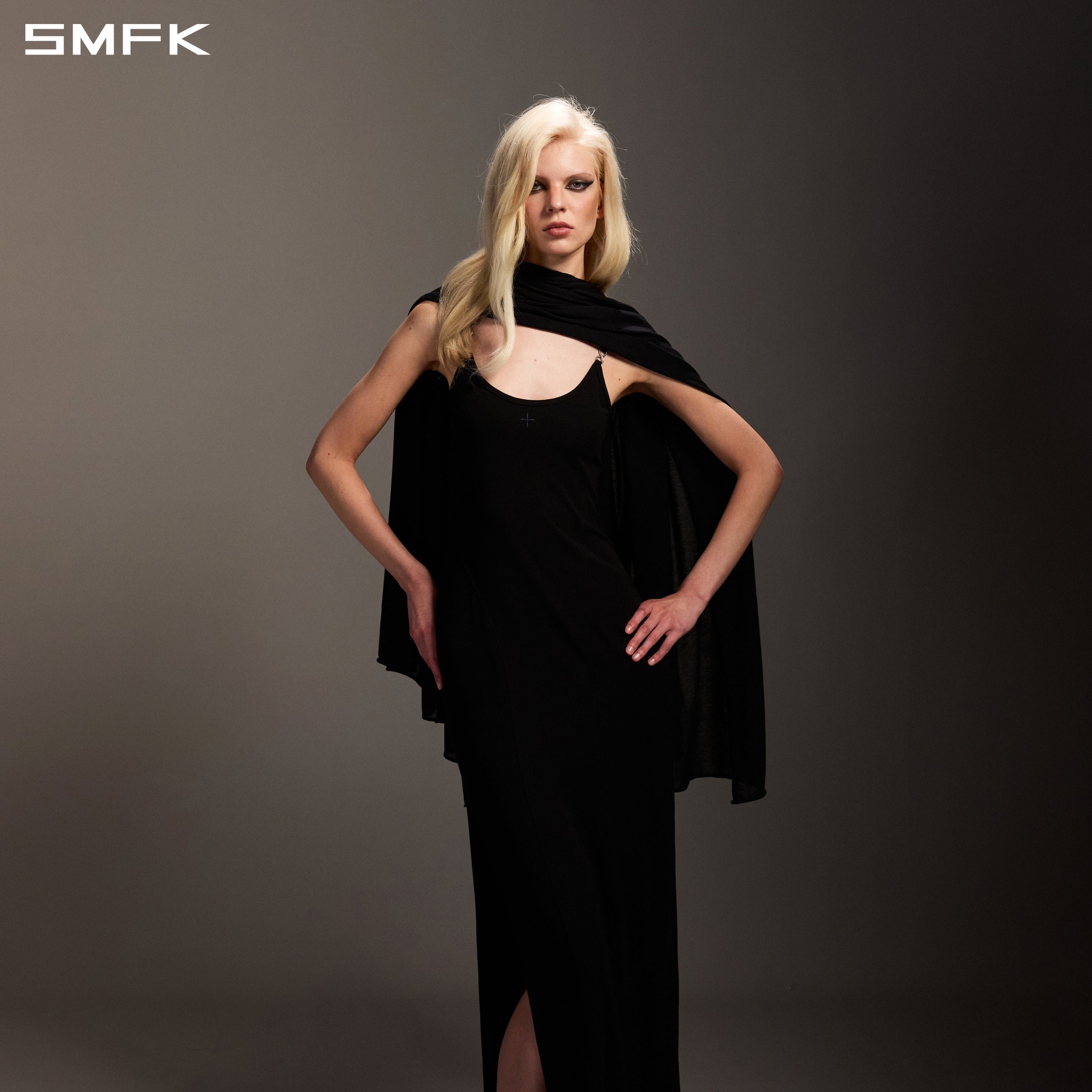 MYTH AEOLUS SLIT DRESS/REGENERATED CELLULOSE FIBER+ACETATE+SPANDEX WILD BLACK