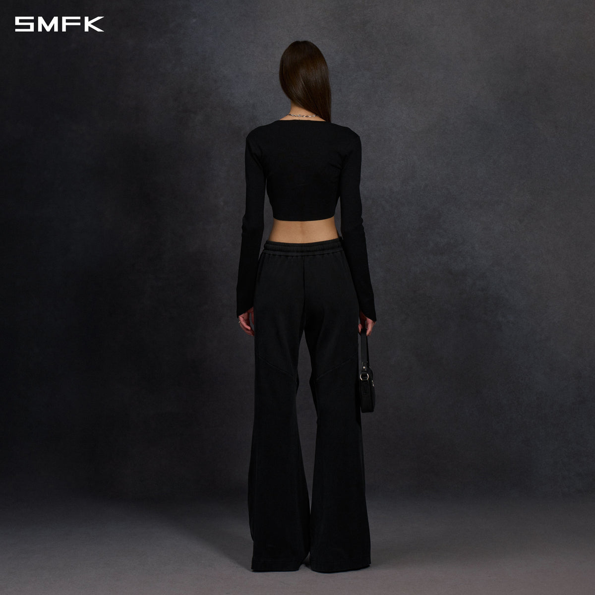 MYTH SIREN EVENING SHORT KNIT PULLOVER/TENCEL+SILK WILD BLACK