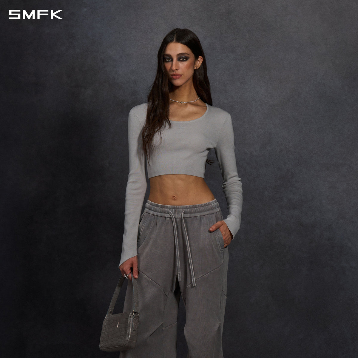 MYTH SIREN EVENING SHORT KNIT PULLOVER/TENCEL+SILK GLACIER GREY