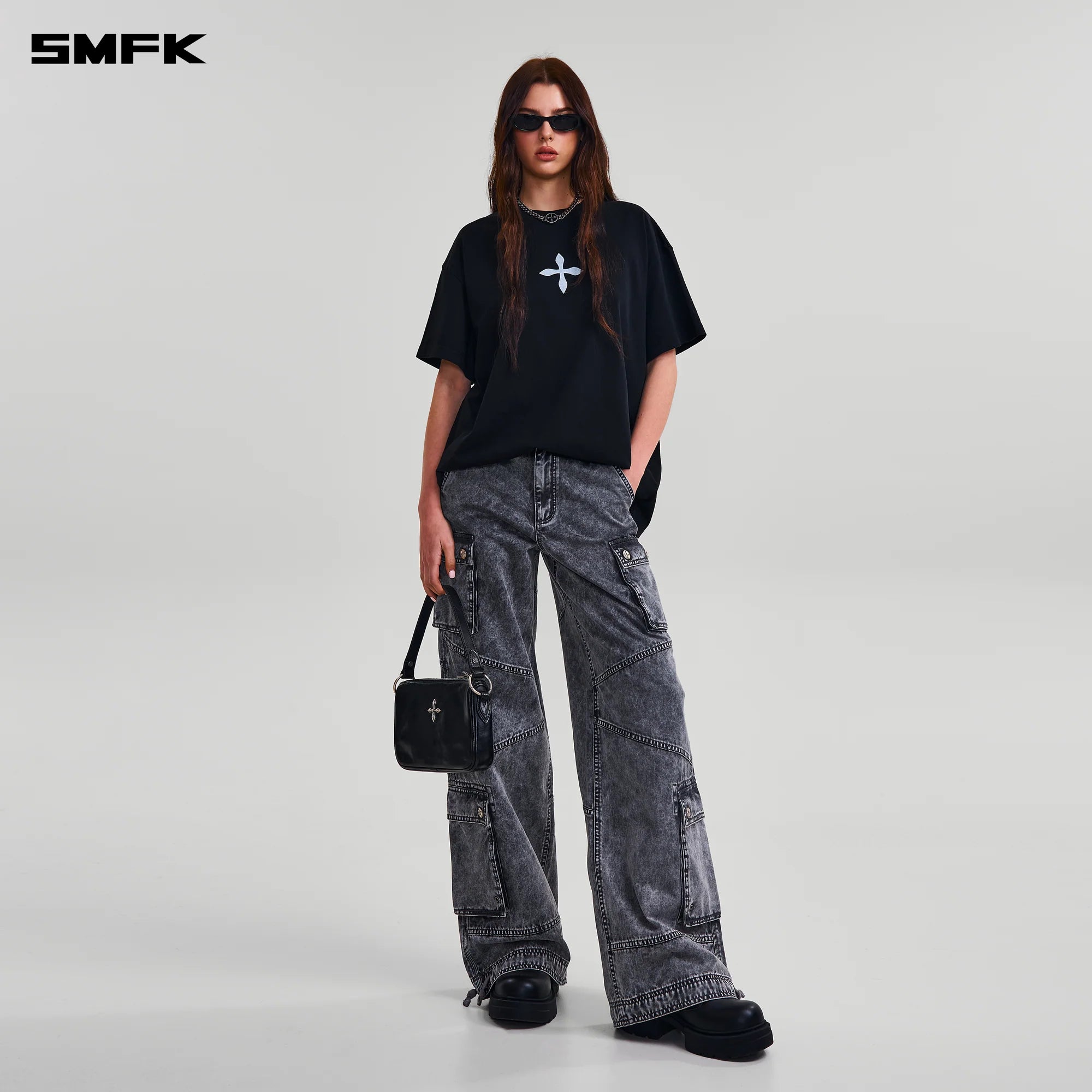 COMPASS MODE MASSIVE TEE-MAGNOLIA/COTTON WILD BLACK