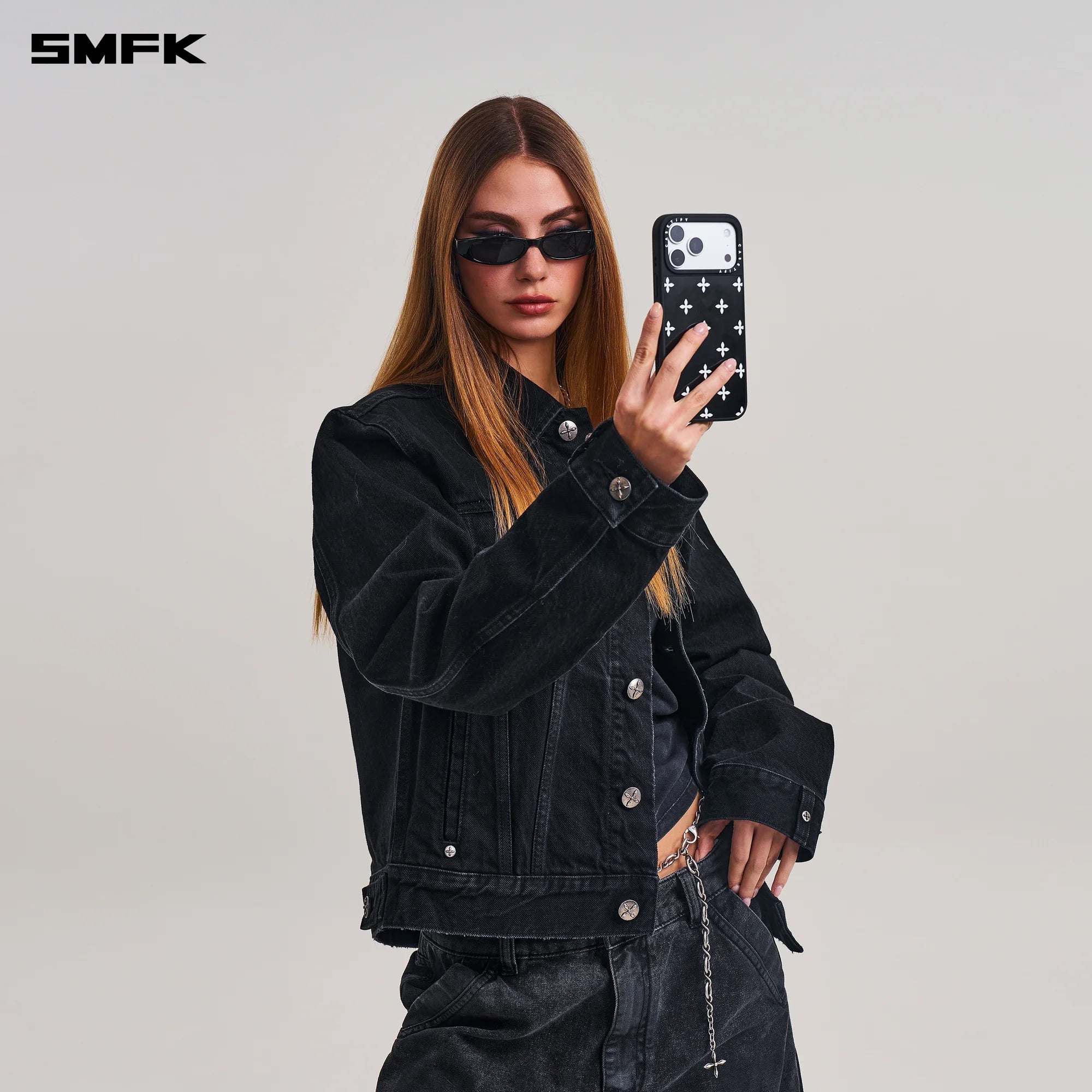 SMFK X CASETiFY COMPASS BLACK GARDEN 17 Pro PHONE CASE
