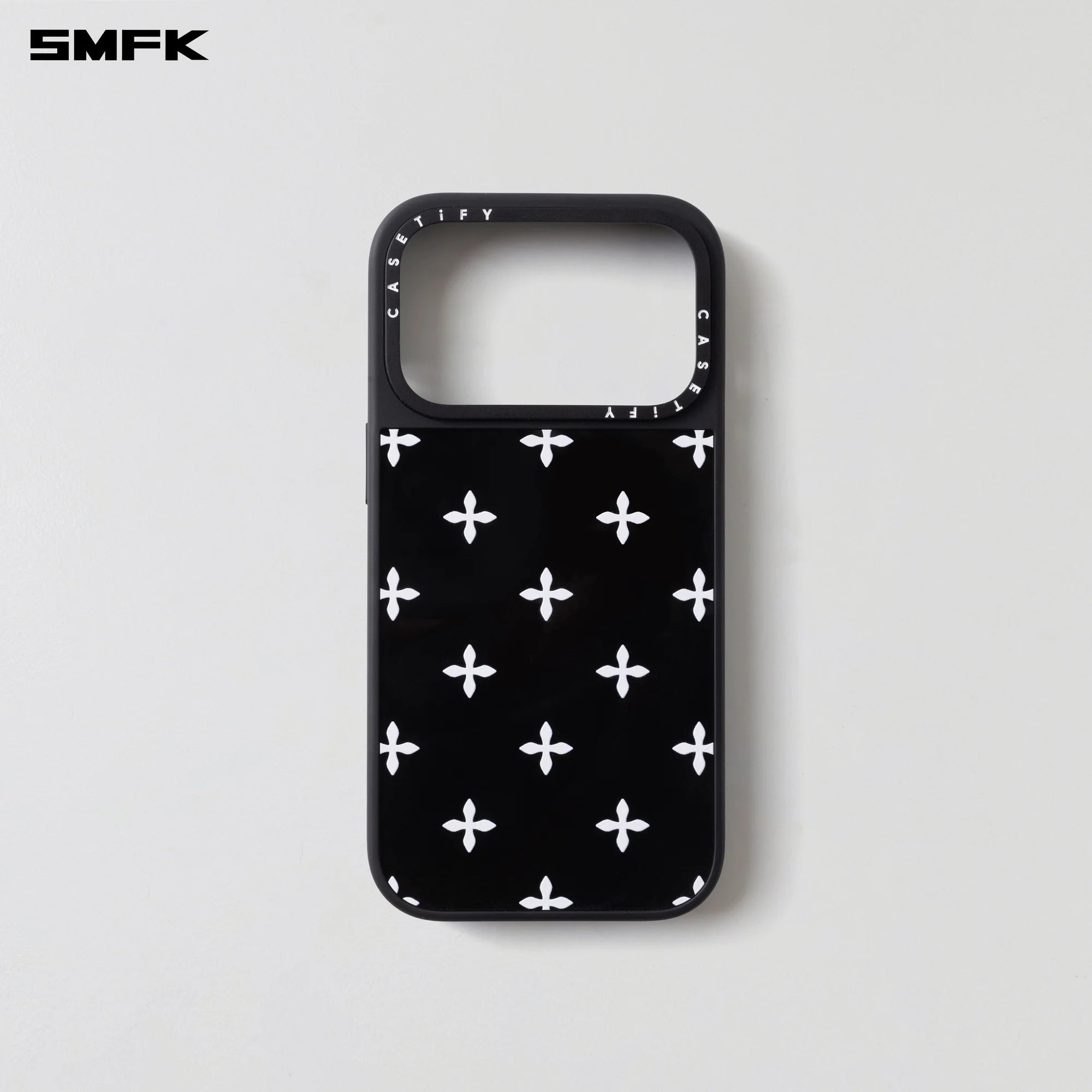 SMFK X CASETiFY COMPASS BLACK GARDEN 17 Pro PHONE CASE