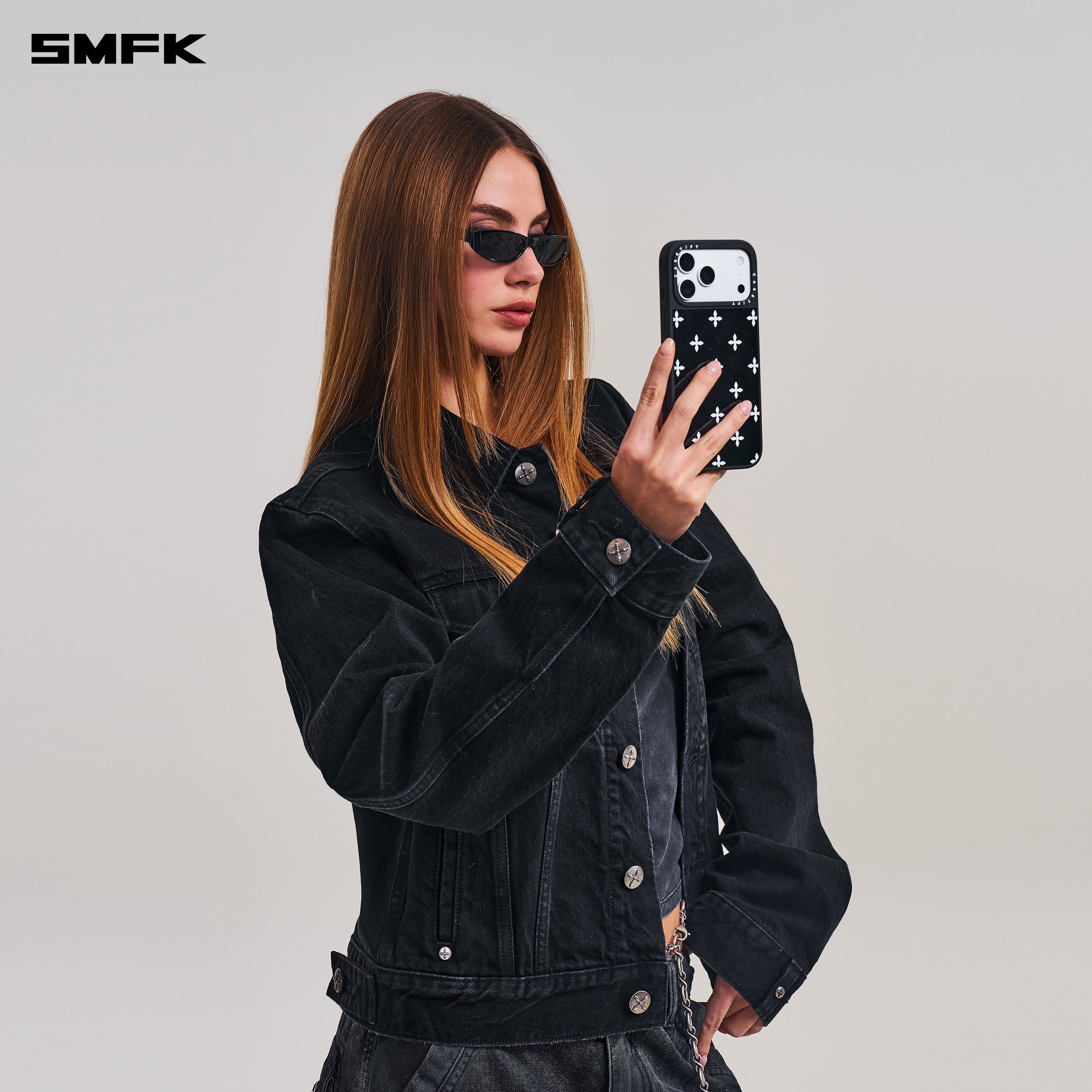 SMFK X CASETiFY COMPASS BLACK GARDEN 17 Pro Max PHONE CASE