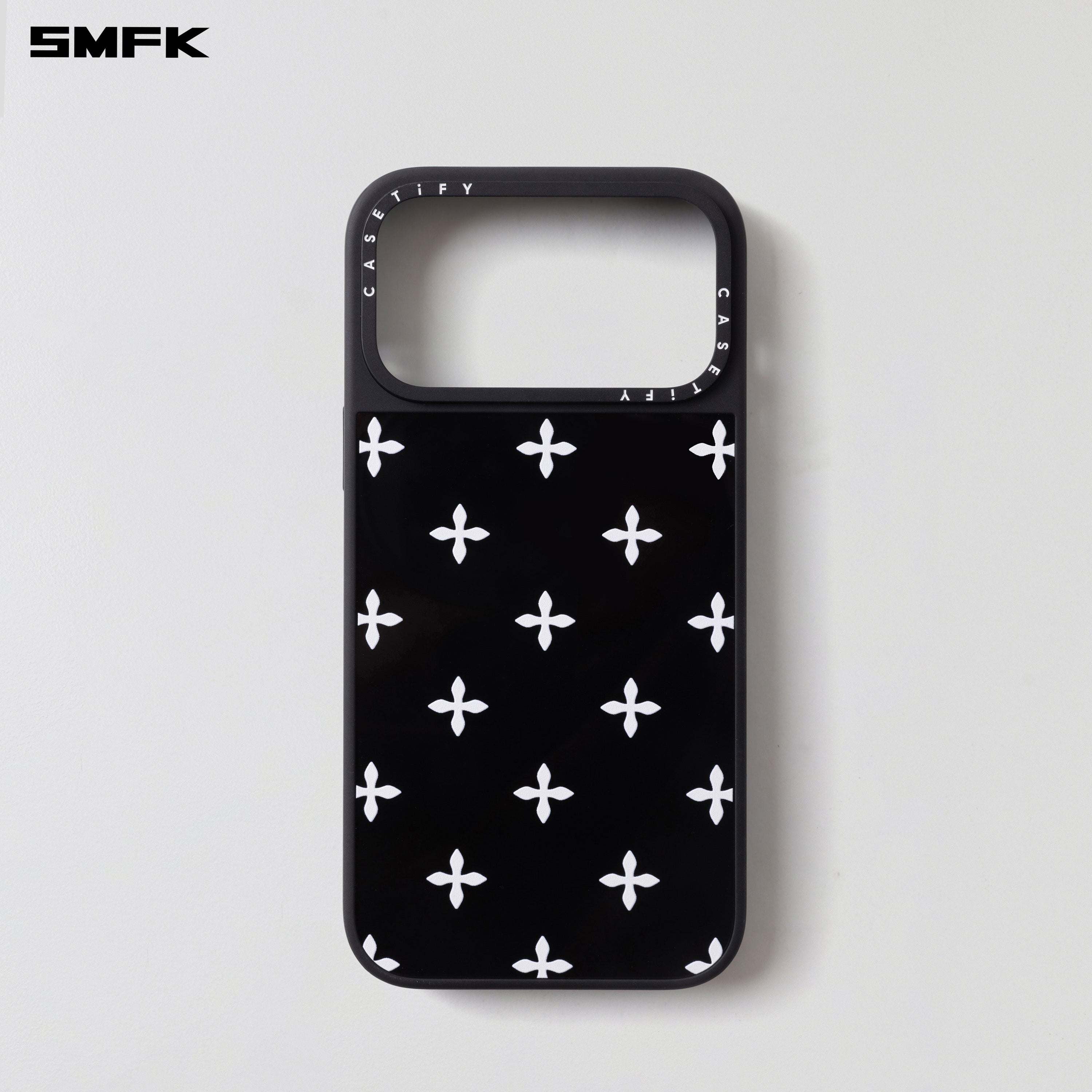 SMFK X CASETiFY COMPASS BLACK GARDEN 17 Pro Max PHONE CASE