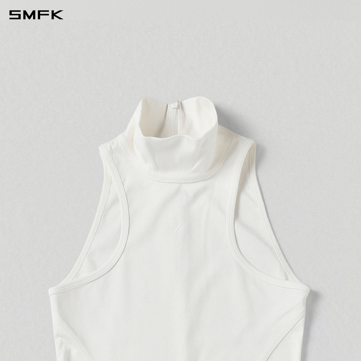 MYTH AEOLUS HIGH COLLAR EVENING VEST DRESS/COTTON + POLYESTER COMPOSITE ELASTIC FIBER + LYOCELL CLOUD WHITE