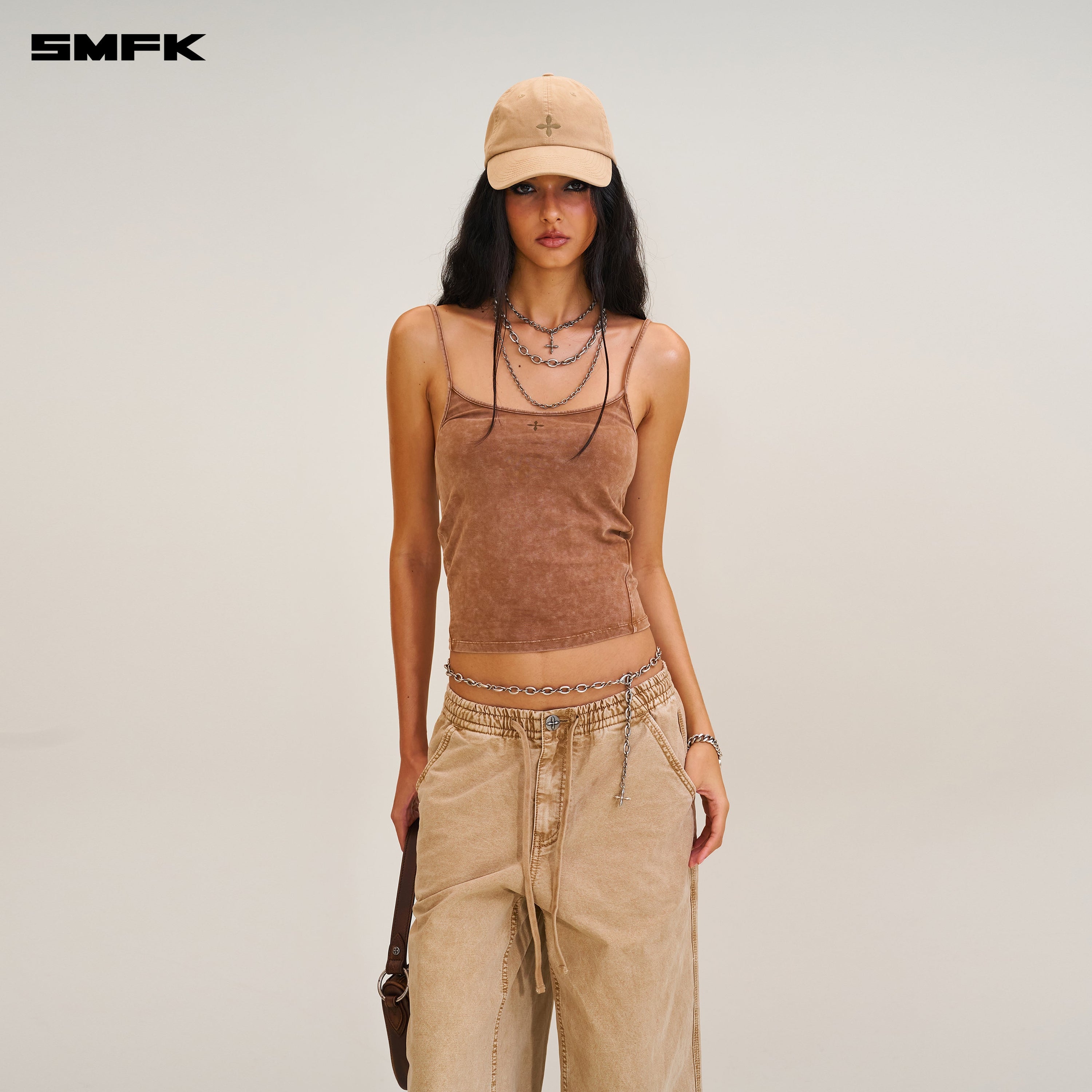 COMPASS BADGE CARGO CAP SAND