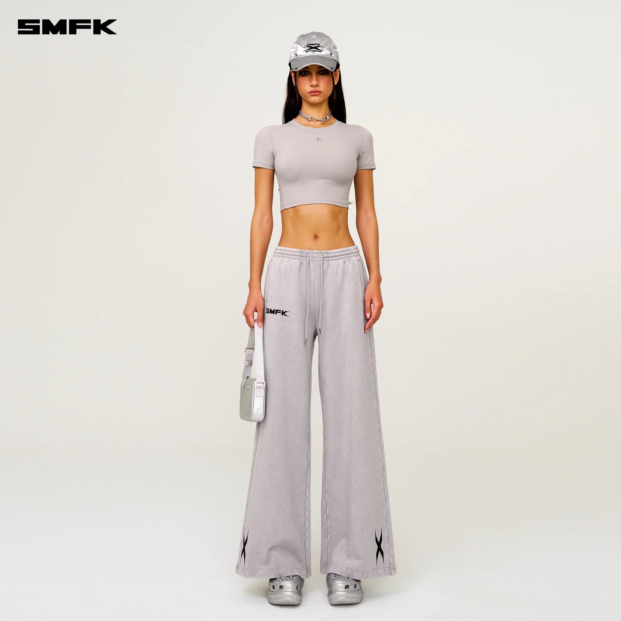 FUTURE GENE WIDE-LEG SWEATPANTS IN GRAY