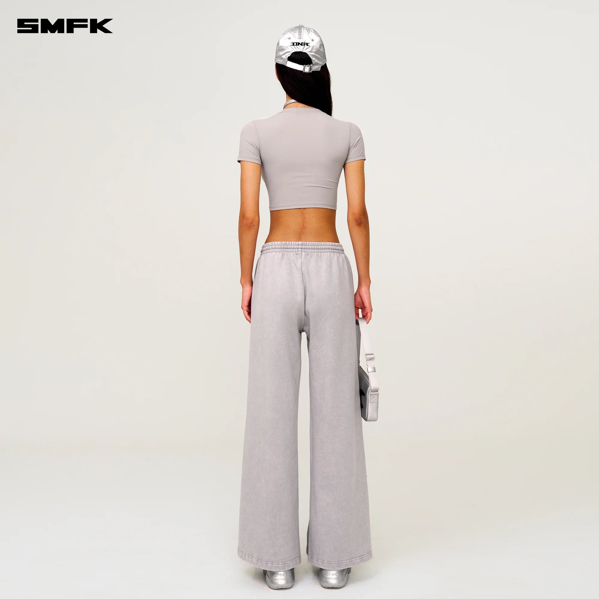 FUTURE GENE WIDE-LEG SWEATPANTS IN GRAY