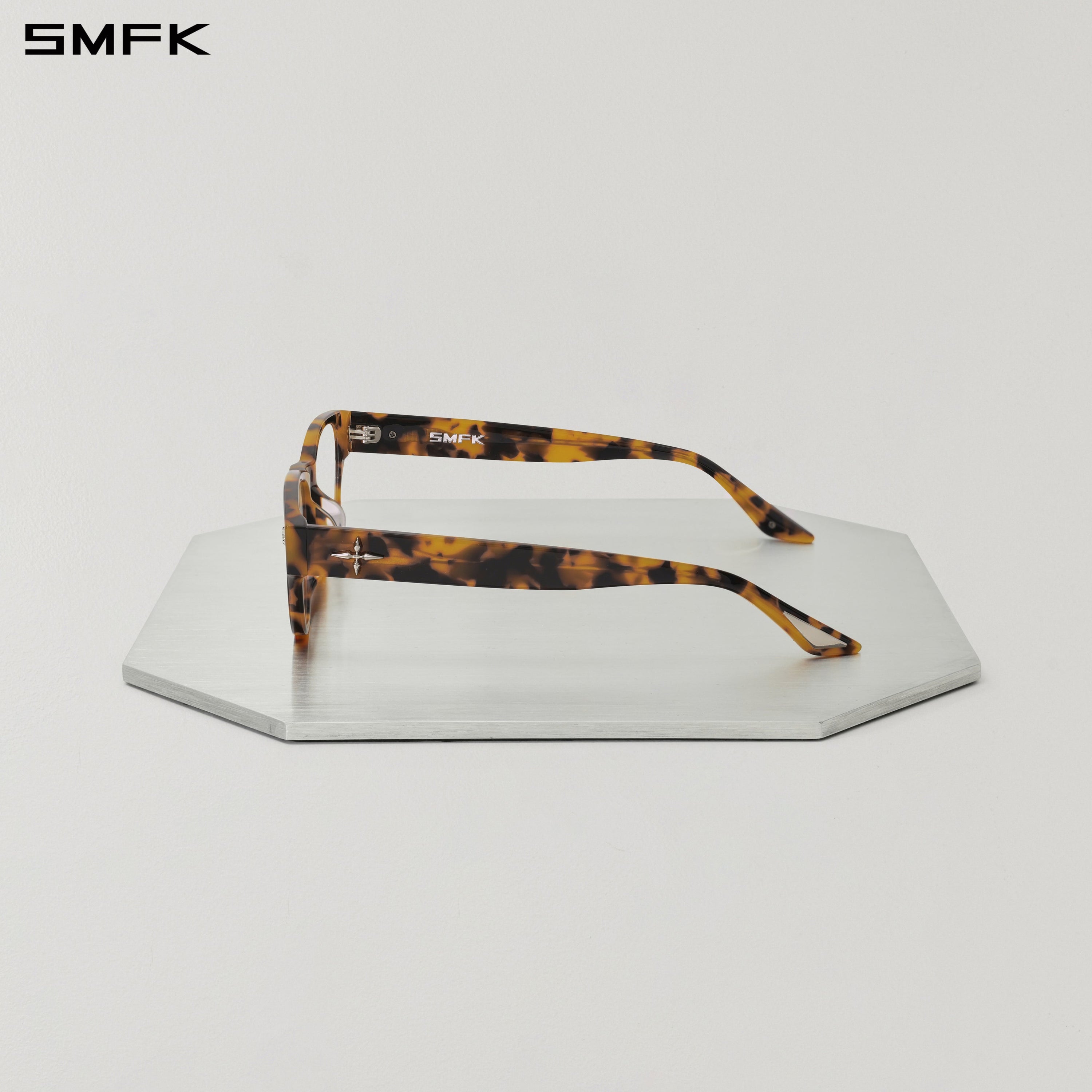 FUTURE GEOMETRIC OPTICAL GLASSES LEOPARD PRINT