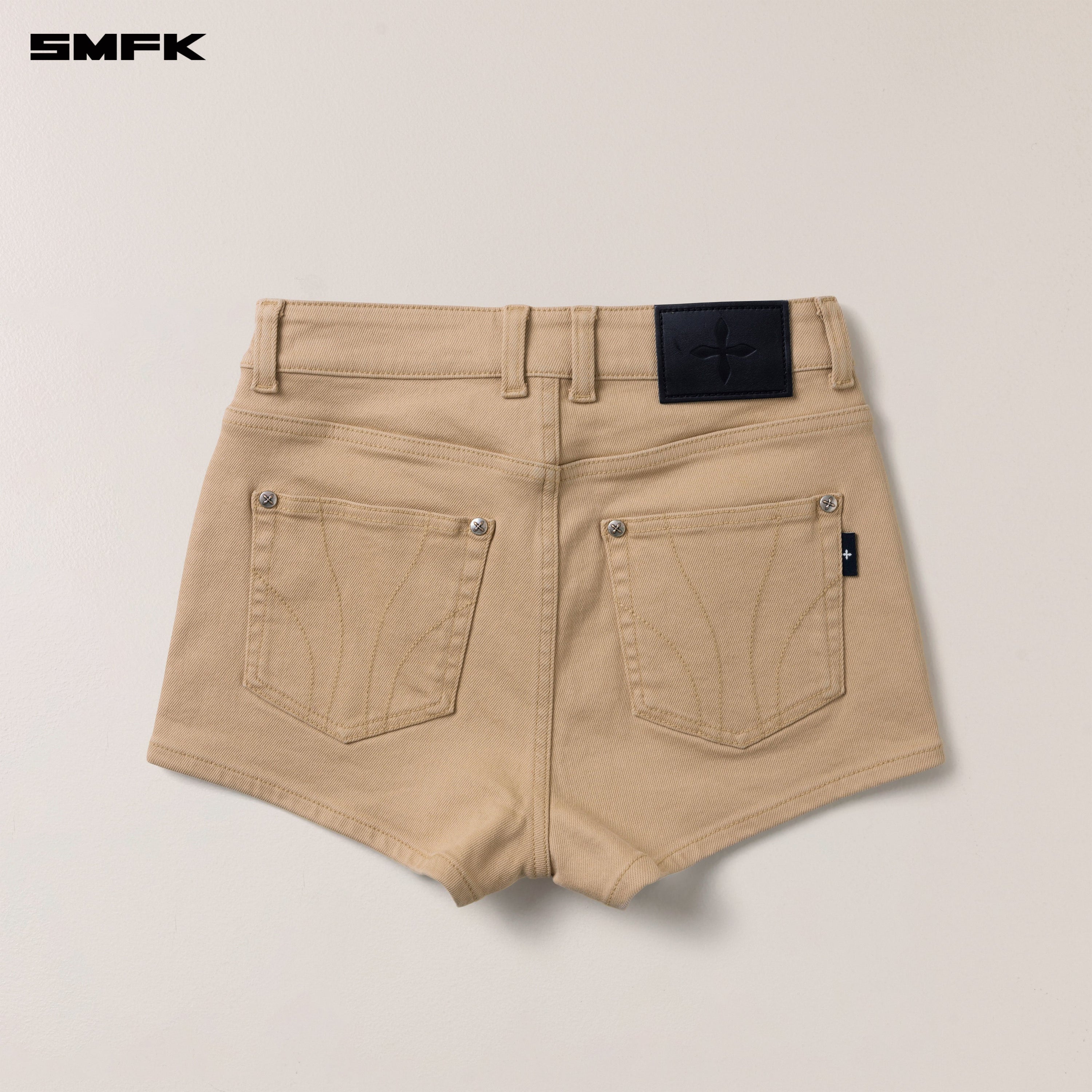 COMPASS DANCER DENIM FLAT SHORTS SAND