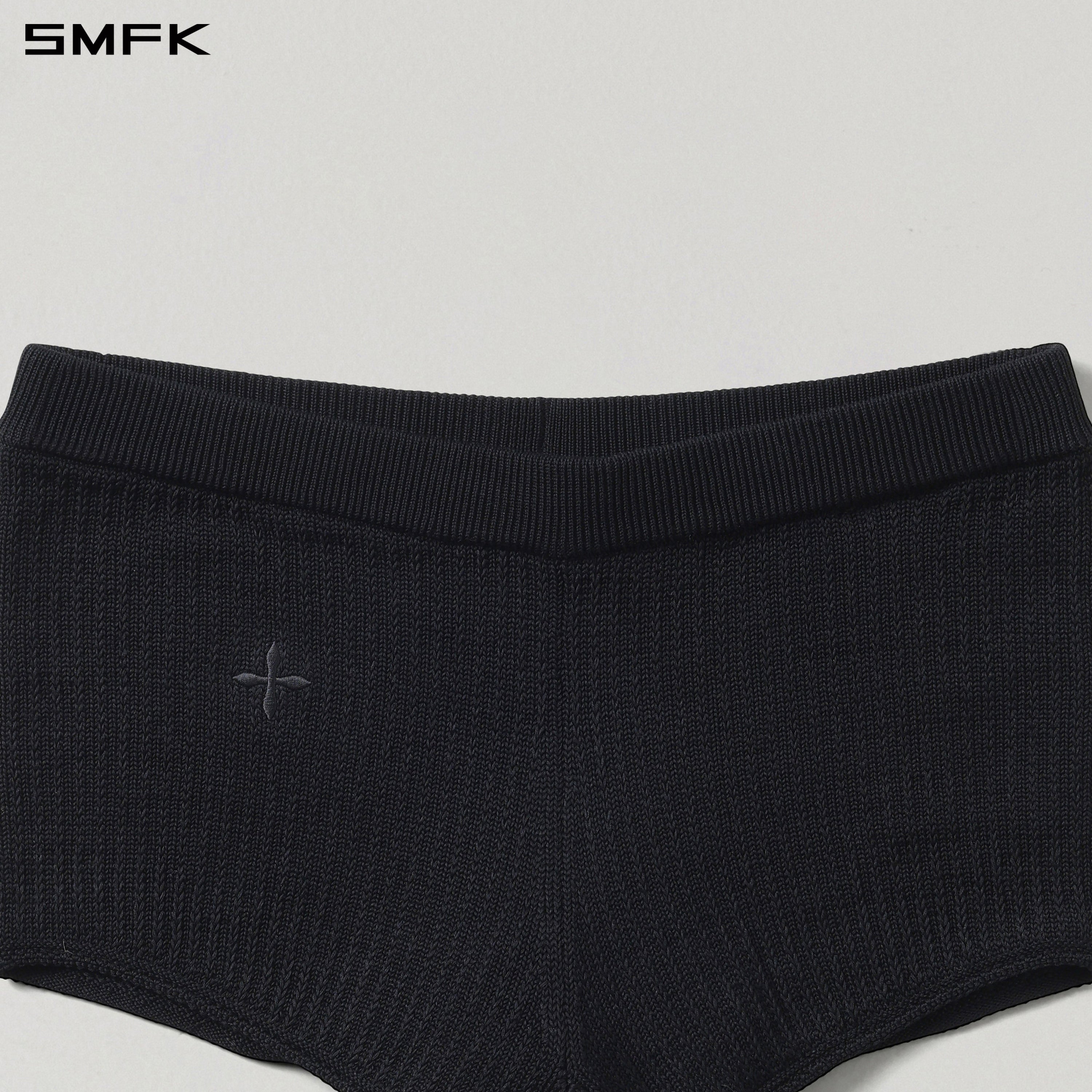 MYTH SEER STRT KNIT SHORTS/TENCEL+SILK WILD BLACK