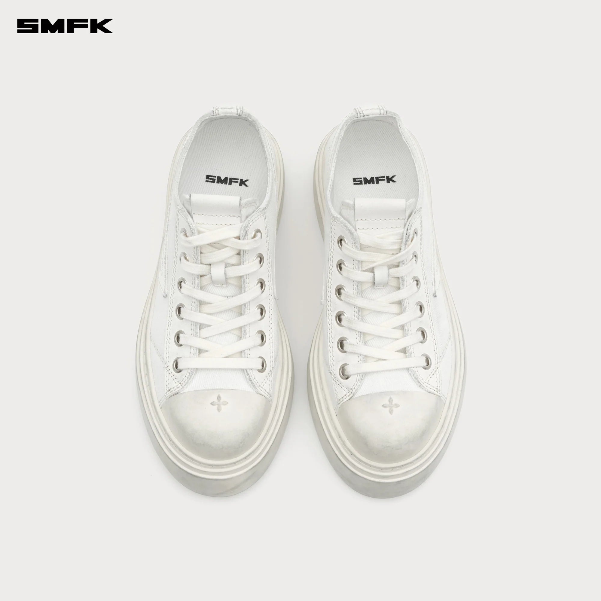 COMPASS METEOR ROVE LOW-TOP SNEAKER IN WHITE