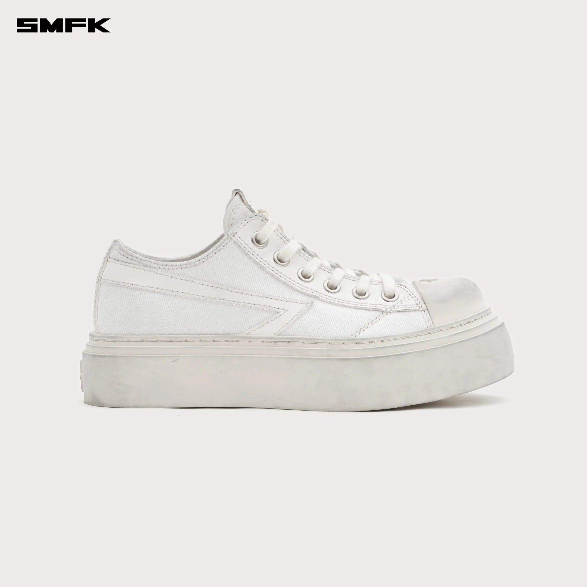 COMPASS METEOR ROVE LOW-TOP SNEAKER IN WHITE