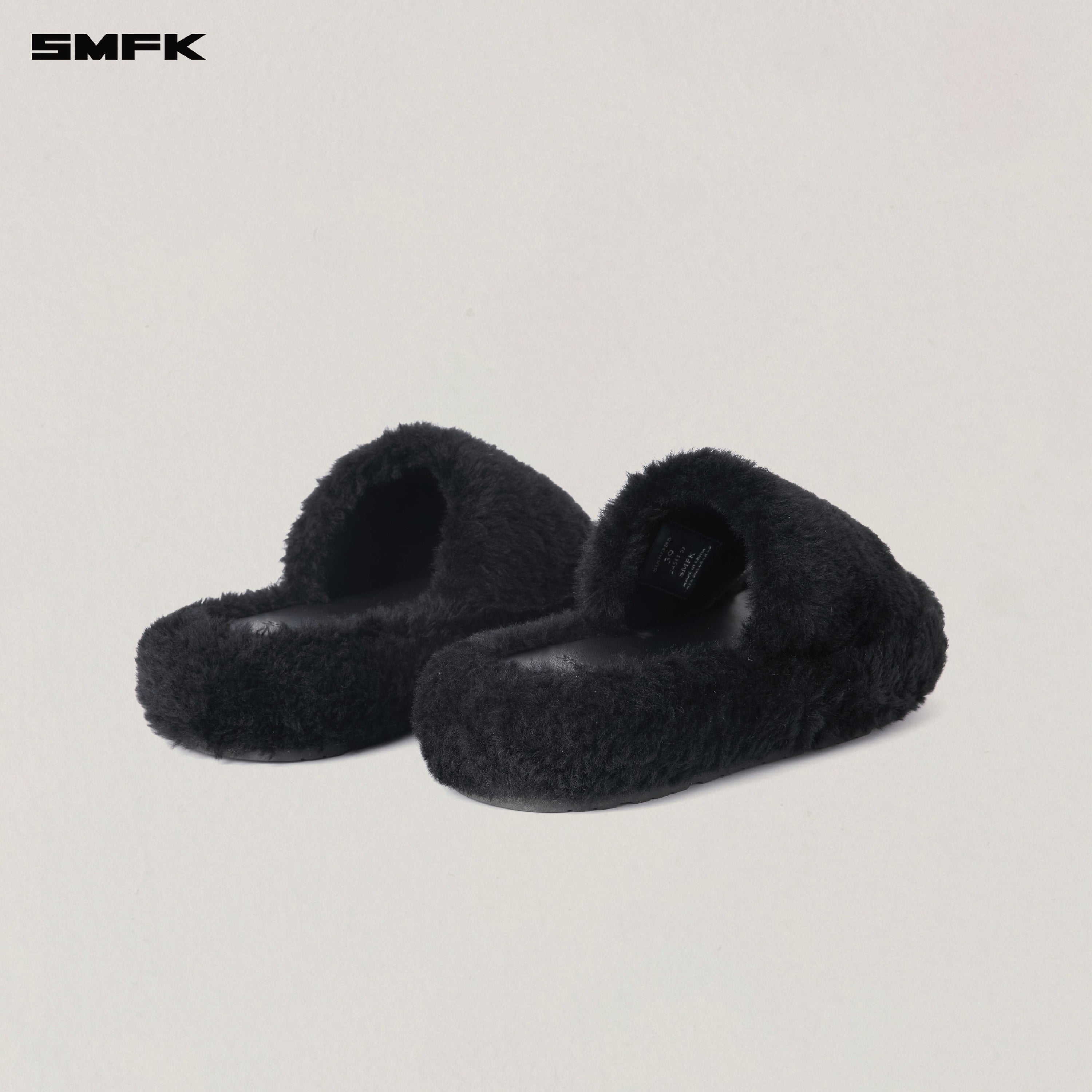 COMPASS MODE UNITY SHEARLING SLIPPER WILD BLACK